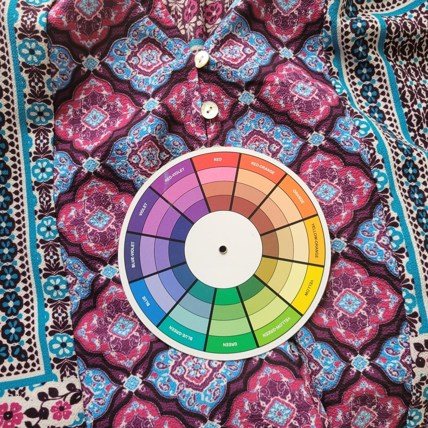 Valerie Stevens Women's XL Top Purple Blue Geometric V-Neck 1/4 Button