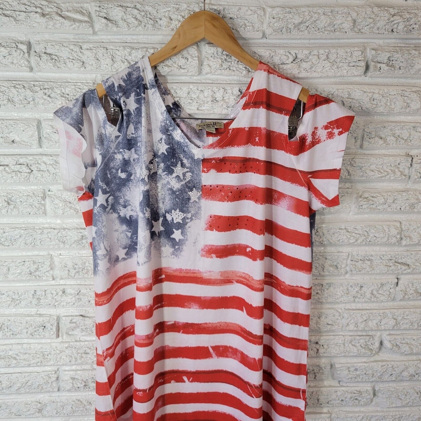 Fourth of July Live Let Live Womens Top XL Tee Patriotic Studded Cold Shoulder