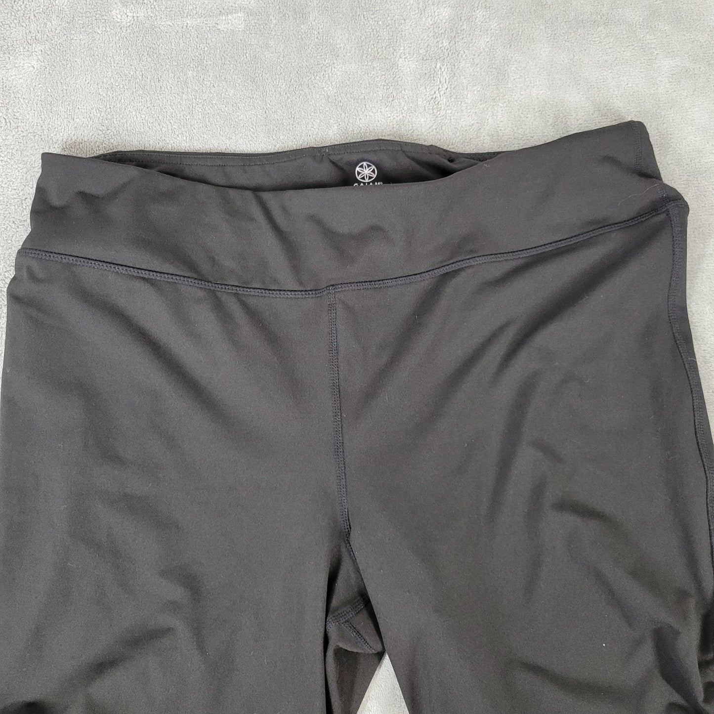 Gaiam Womens Shorts XXL Plus Pull On Biker Activewear Black Comfy Exercise