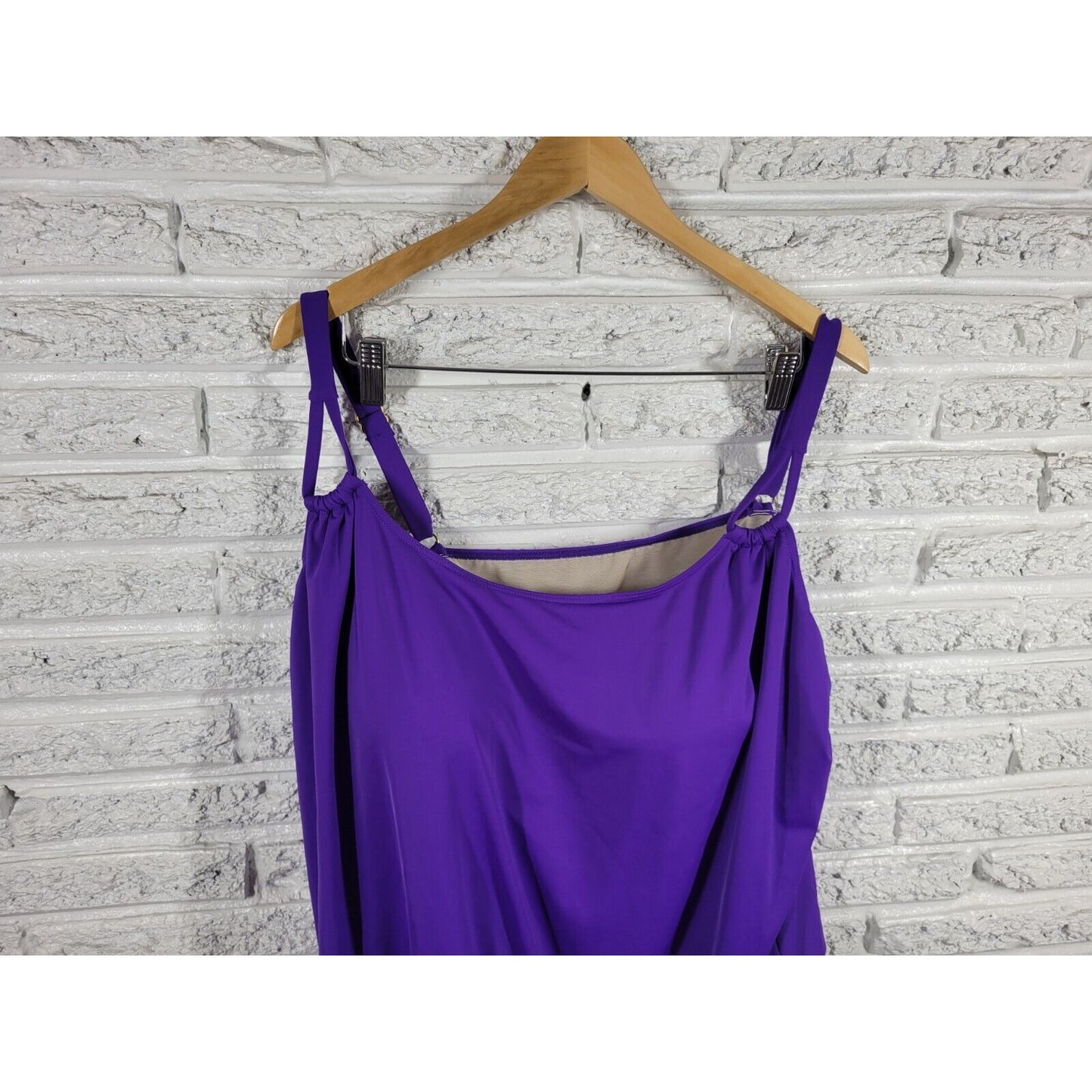 Swimsuits for All Womens Swimsuit 26 Top Only Purple Bra Lined Adjustable Strap