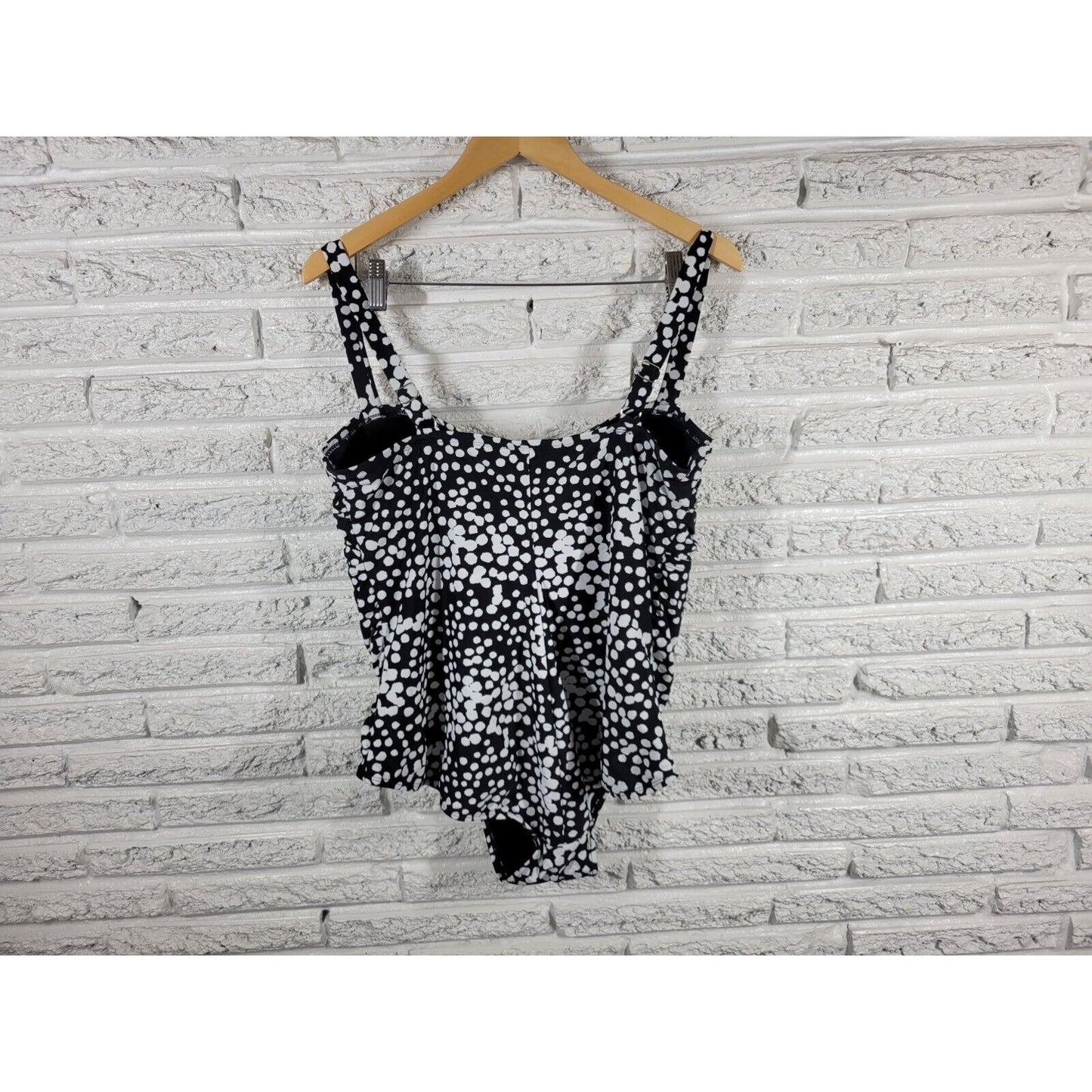 Catalina Womens Swimsuit 3X 22W 24W One Piece Black Paint Blotch Bra Wide Strap