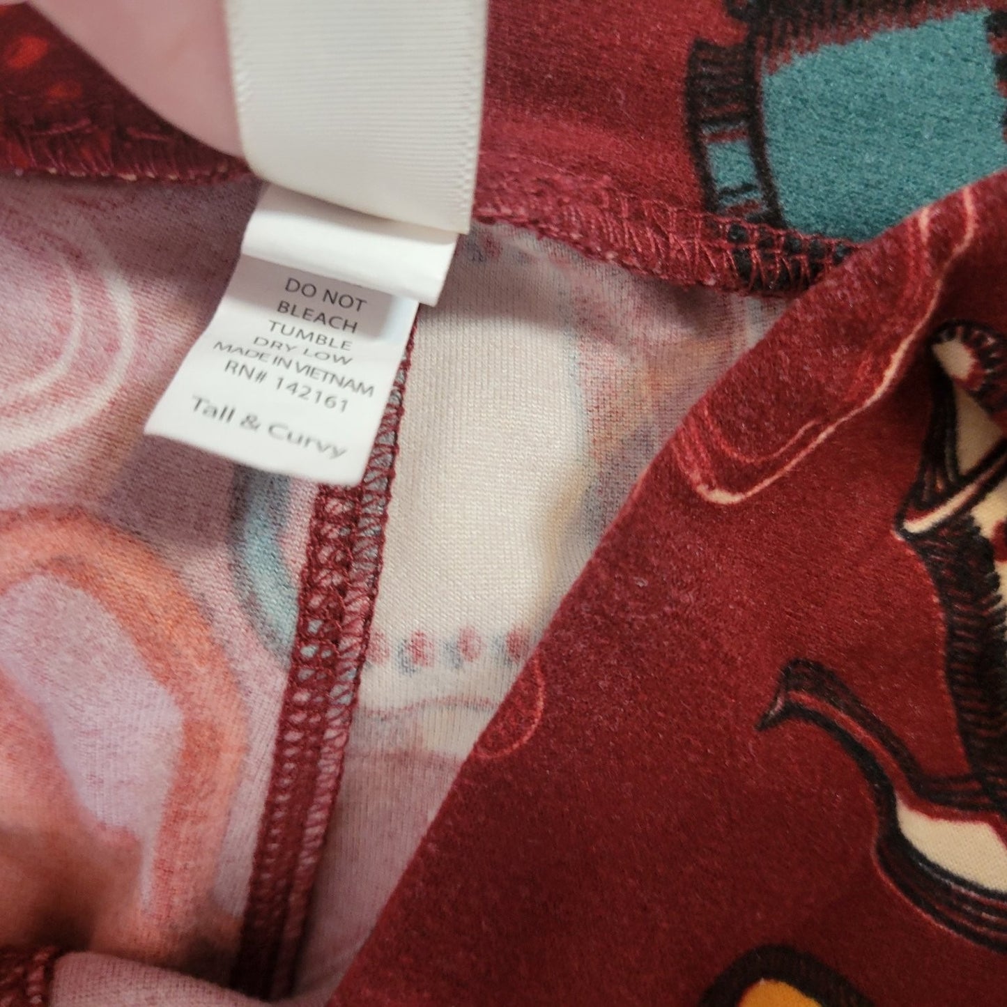 LuLaRoe Womens Leggings Tall Curvy Burgundy Red Coffee Pots Print Workout Comfy