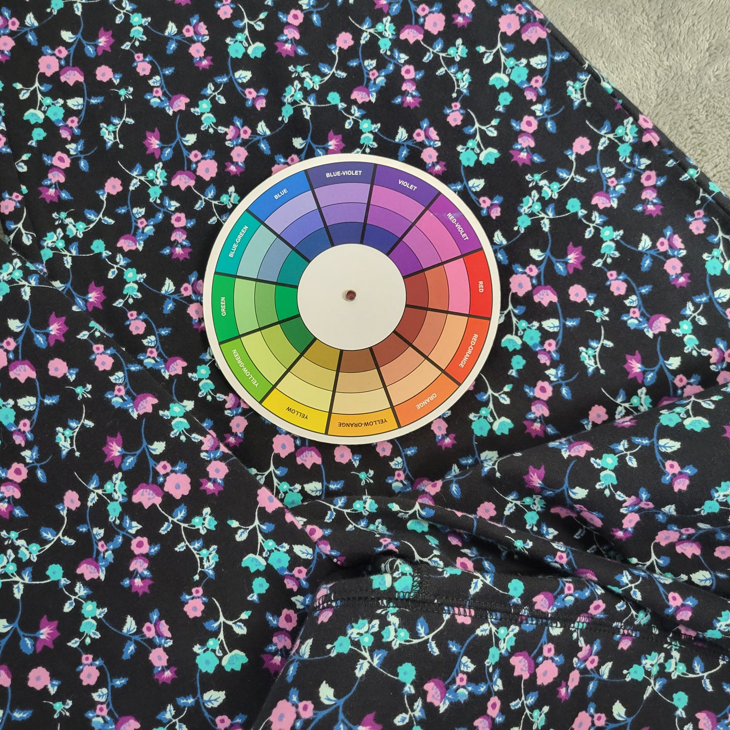 Denim & Co Women's 2X Capri Pants Floral Purple Black Blue Pull On FLO65E