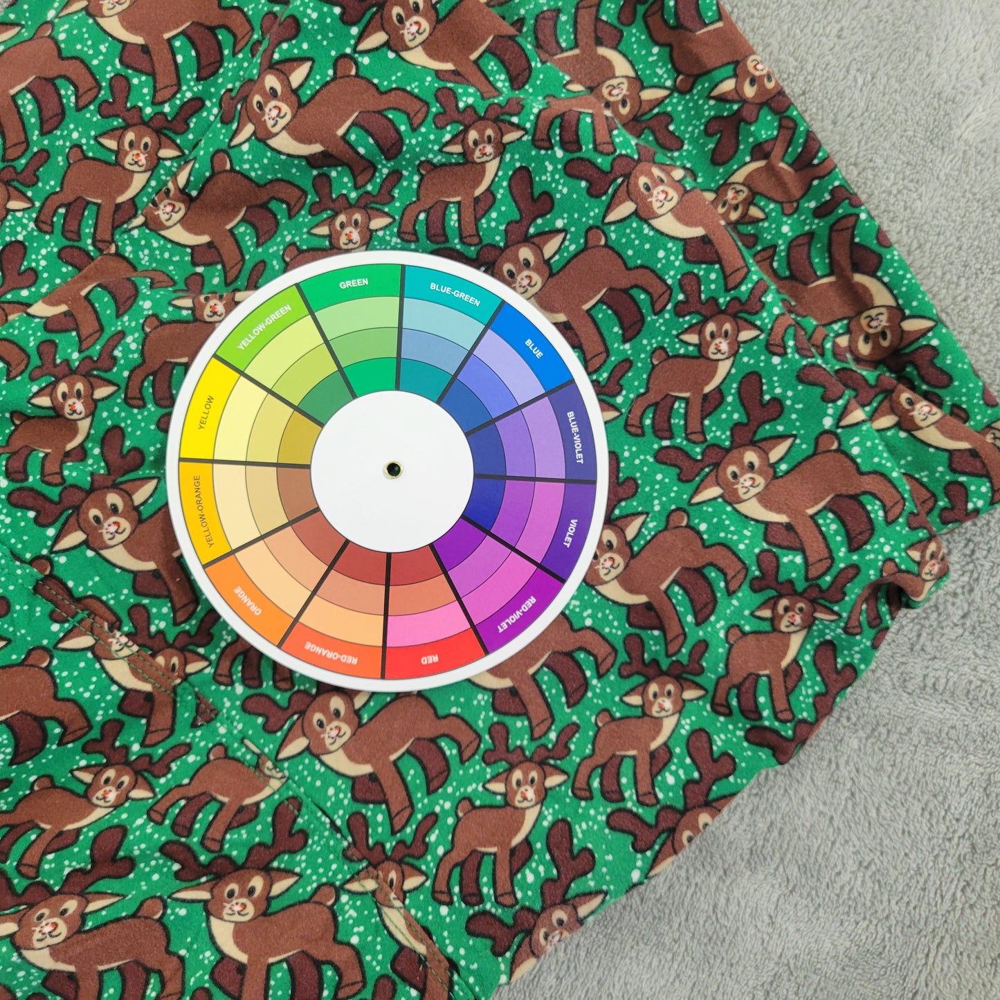 LuLaRoe TC Leggings Tall Curvy Rudolph Reindeer Christmas Green Brown NOV8XE