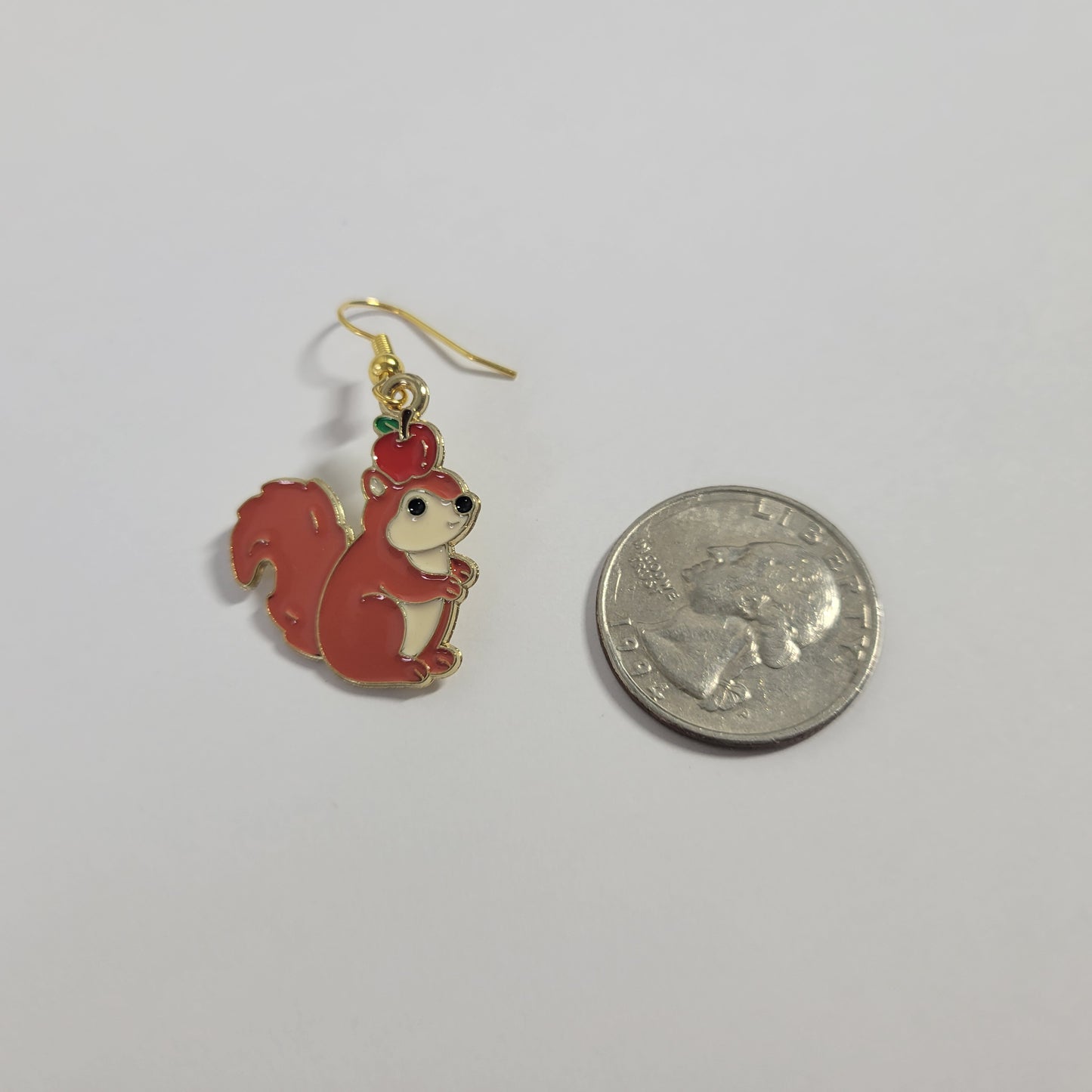 Squirrel Dangle Earrings Gold Tone Cute Fall Autumn Animal Woodland Apple E123E