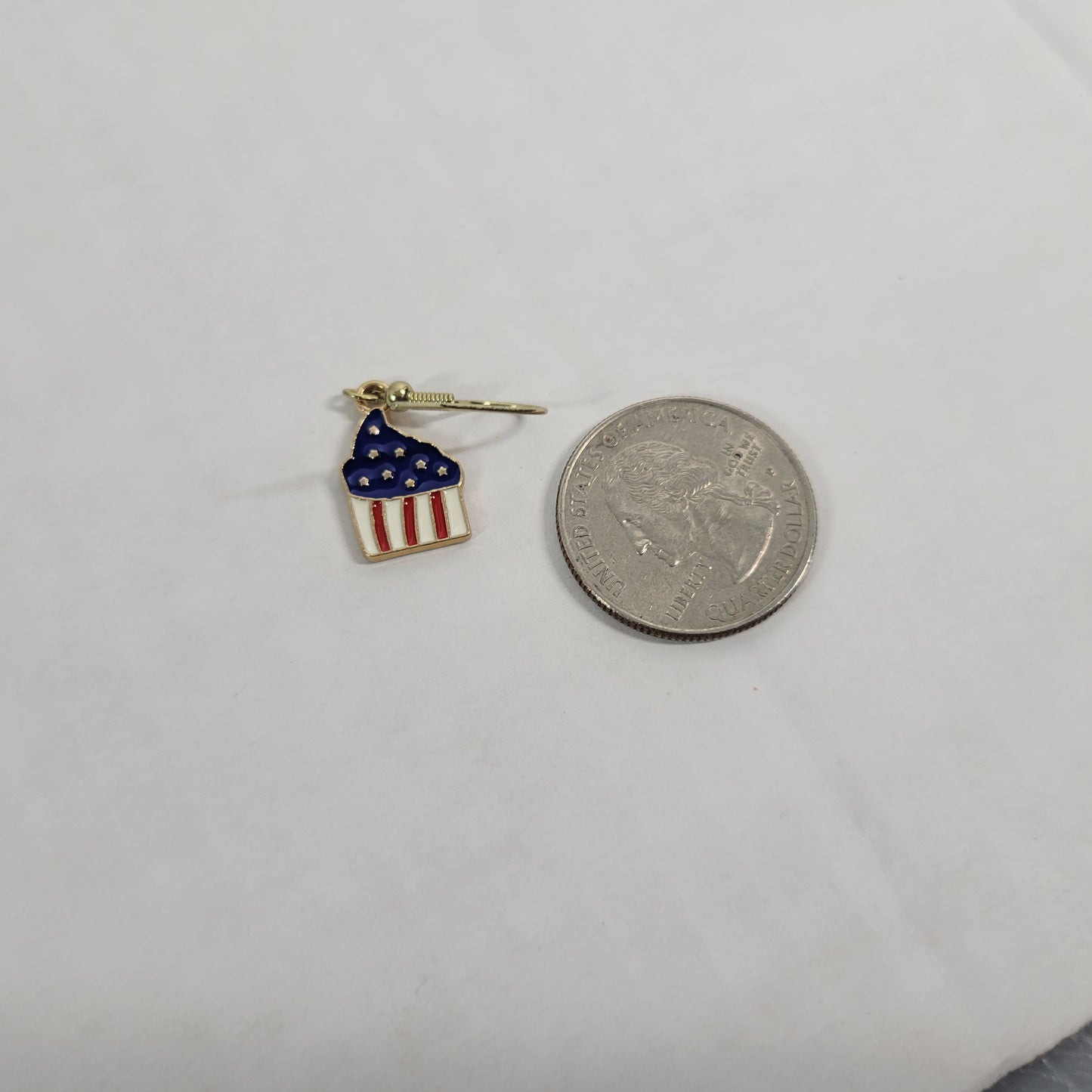 USA Flag Cupcake Earrings Patriotic July 4th Dangle Drop Women Holiday E58E