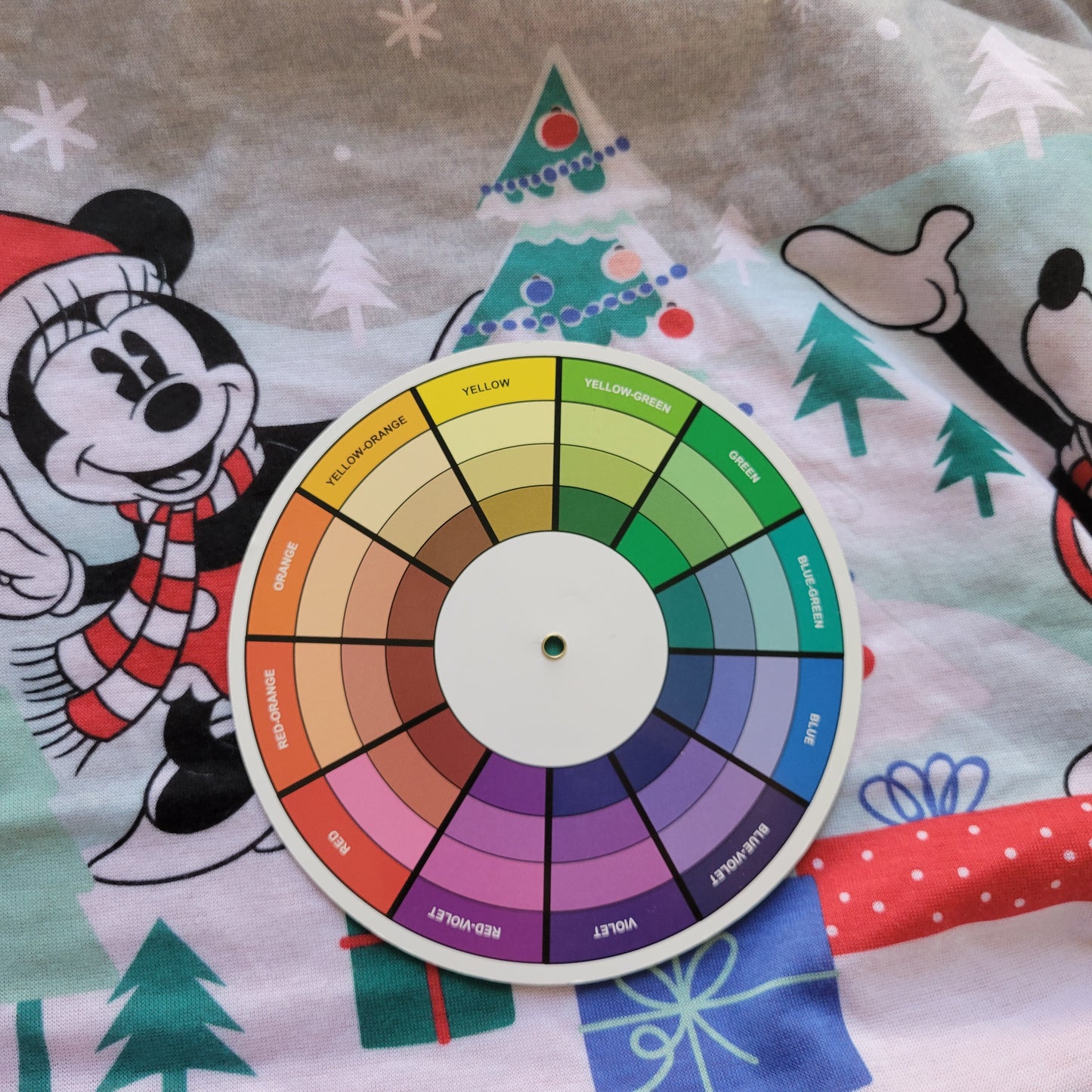 Disney Christmas Pajama Top Adult XXL Mickey Minnie Mouse Red Gray NOV44XE