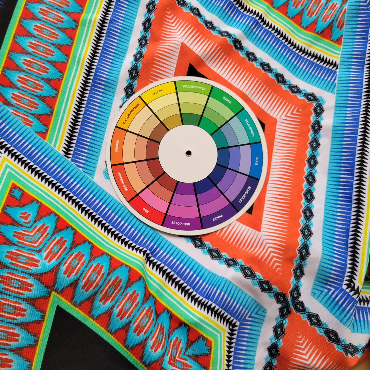 New Directions Tunic Blouse 1X Plus Size Geometric Multicolor Roll Tab GEO200E