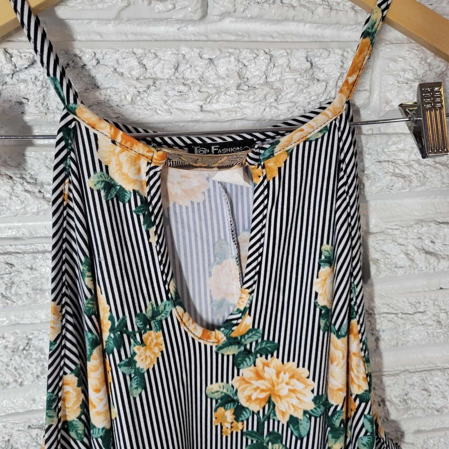 Top Fashion New York Womens Top 3X Tank Spaghett Strap Tan Green Stripe Floral