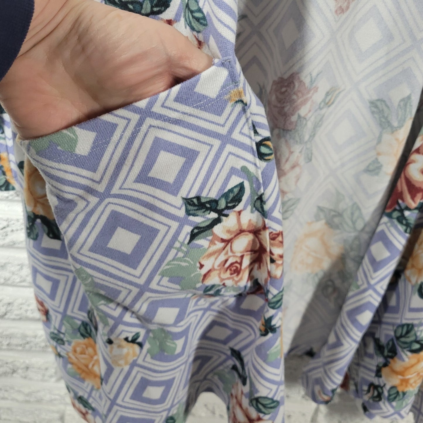 Lularoe Womens Top Extra Large Cardigan Open Blue Gold Floral Pockets Poly Blend