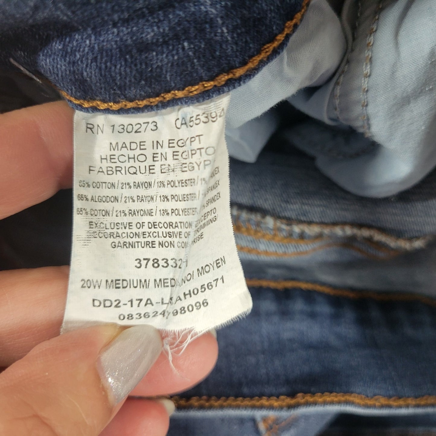 Lee Womens Shorts 20W Plus Medium Blue Denim Modern Series Comfy Mid Rise Fit