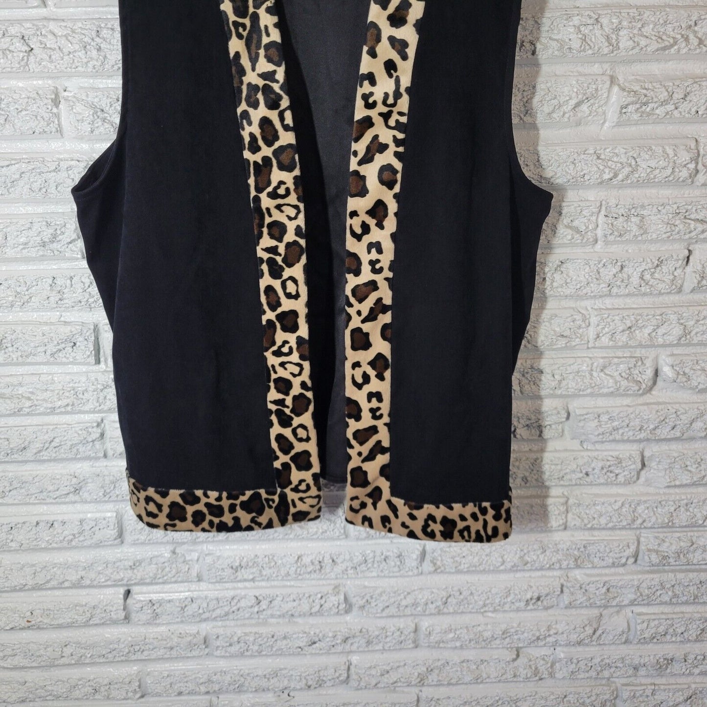 Anthony Mark Hankins Womens Vest 16W Open Black Animal Print Velour Sleeveless
