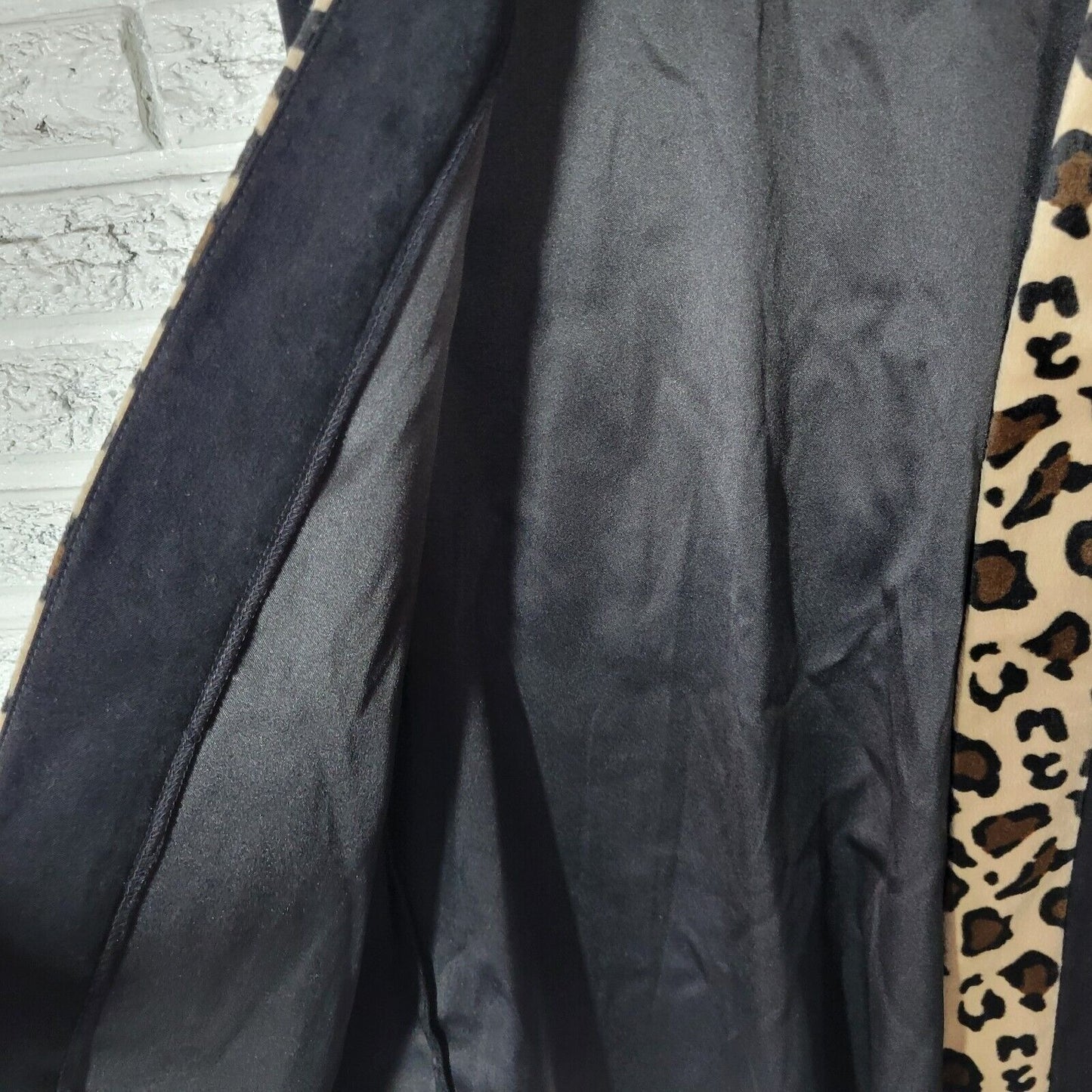 Anthony Mark Hankins Womens Vest 16W Open Black Animal Print Velour Sleeveless