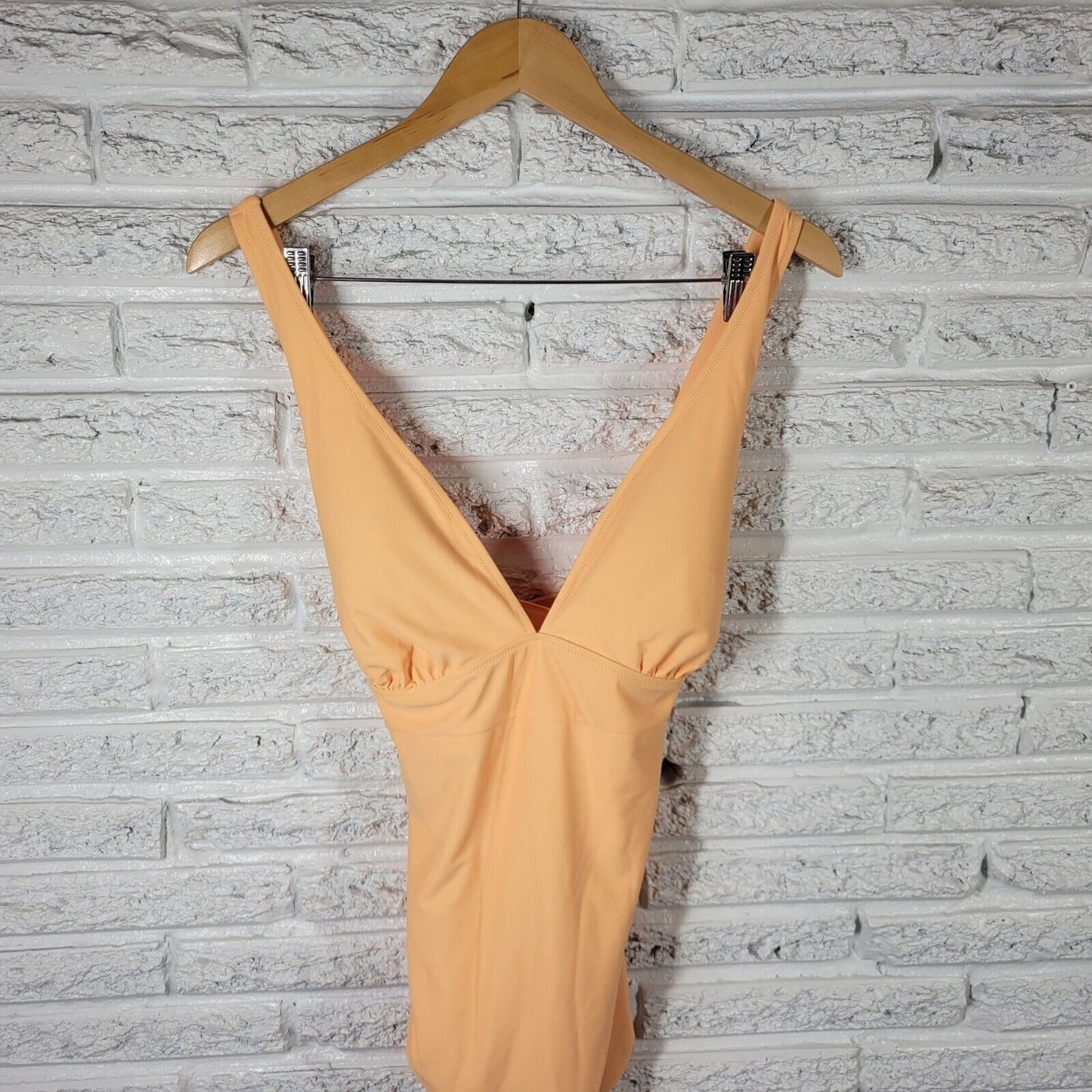 Old Navy Womens Swimsuit Extra Large One Piece Orange Criss Cross Bra Pads Lined