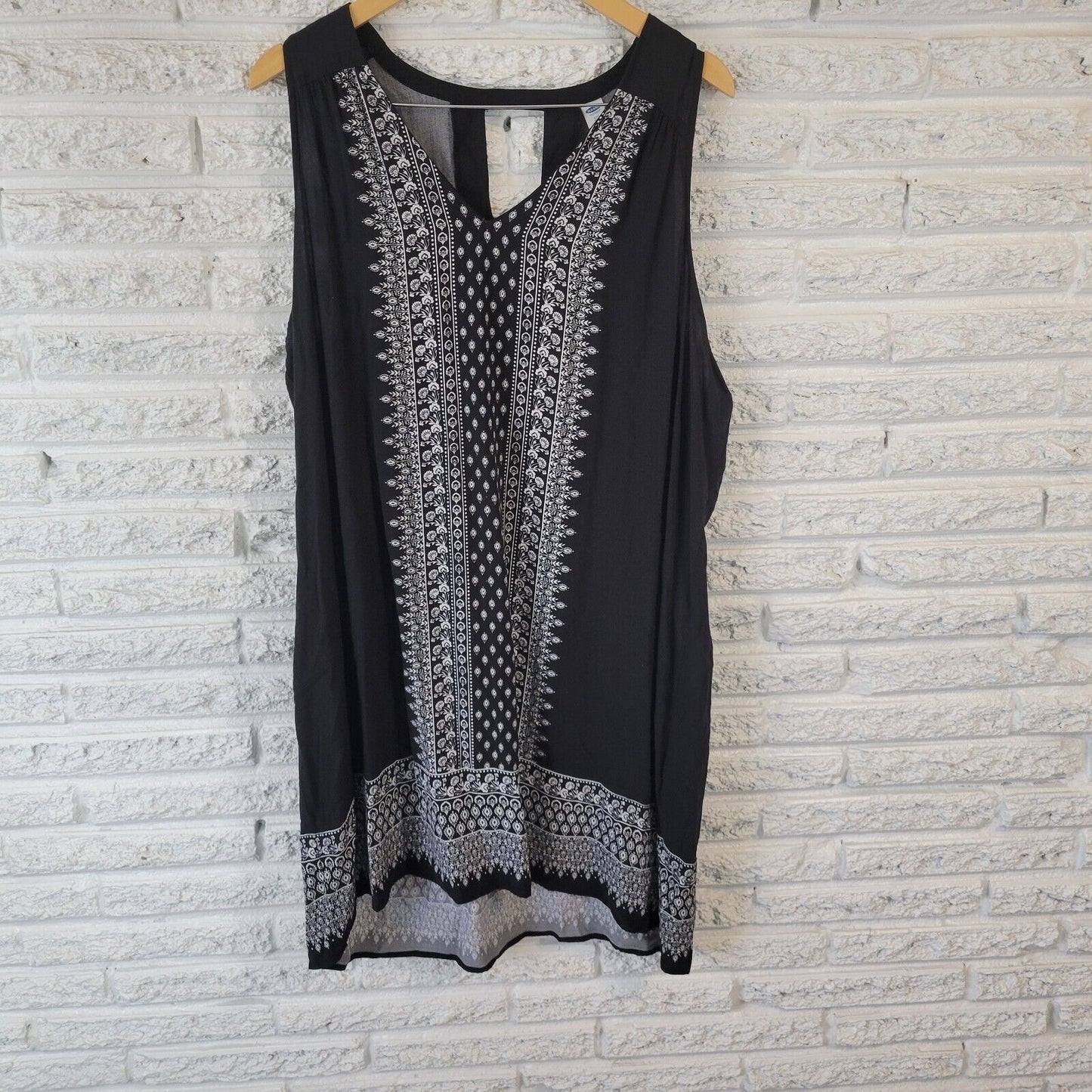 Old Navy Womens Dress XXL Plus Mini Shift Sleeveless Black Geometric Lightweight