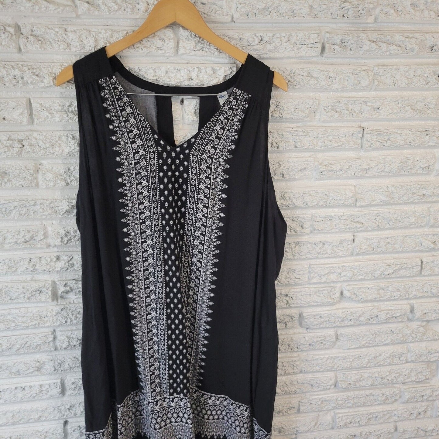 Old Navy Womens Dress XXL Plus Mini Shift Sleeveless Black Geometric Lightweight