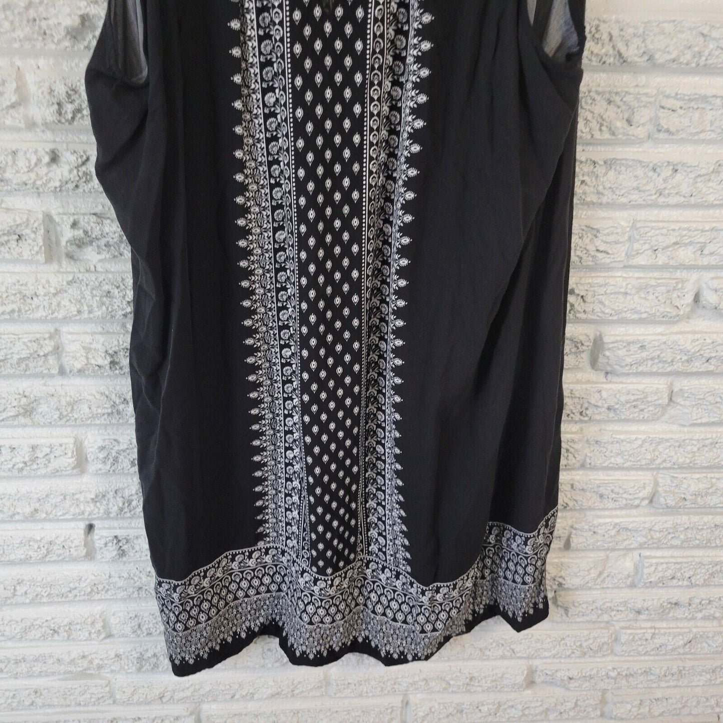 Old Navy Womens Dress XXL Plus Mini Shift Sleeveless Black Geometric Lightweight