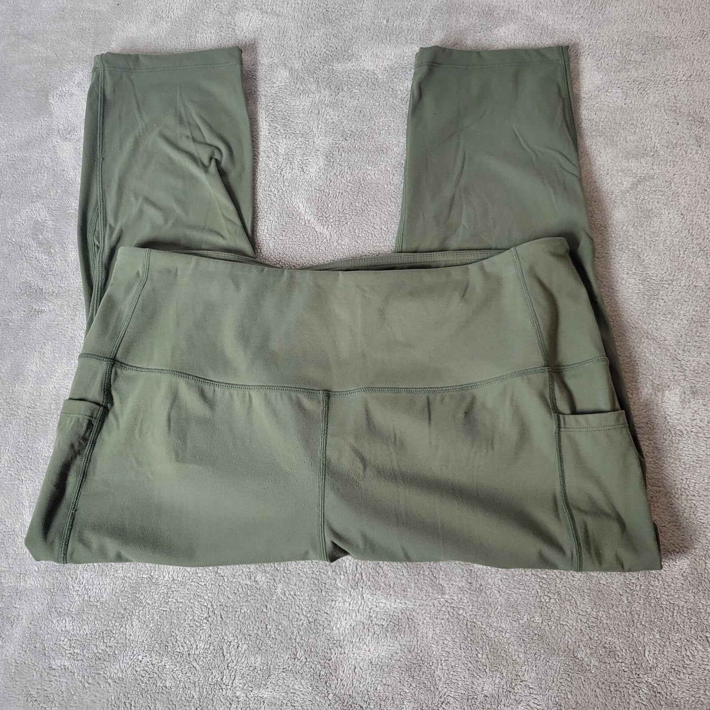 Baleaf Womens Pants 2XL Plus Leggings Capri Pull On Green Activewear Pockets