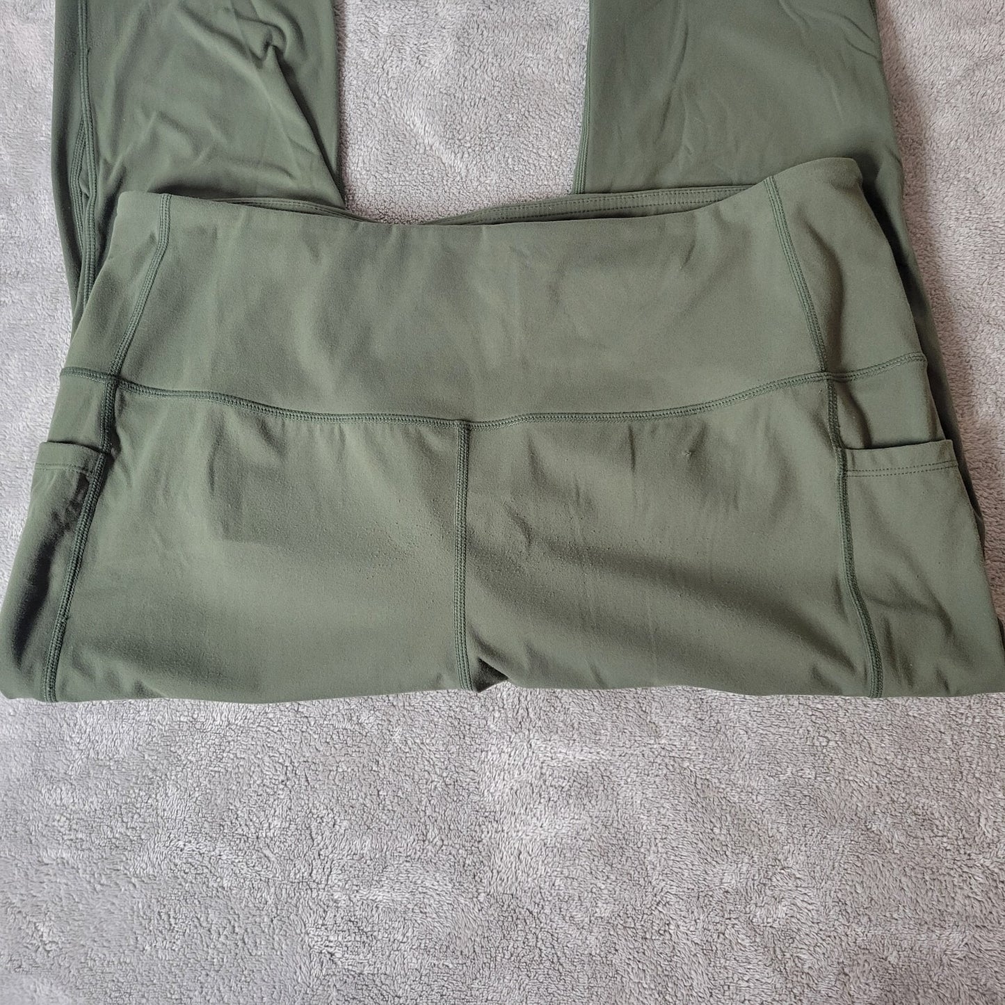 Baleaf Womens Pants 2XL Plus Leggings Capri Pull On Green Activewear Pockets