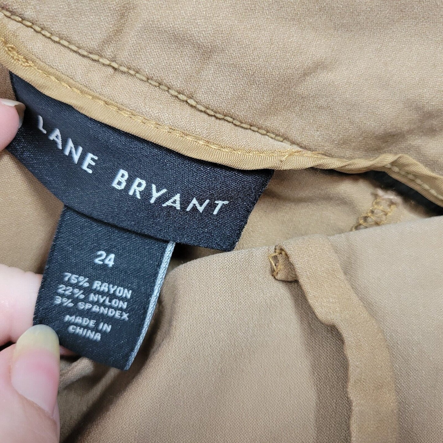 Lane Bryant Womens Pants 24 Plus Capri Tan Comfy Pockets Zip Fly Casual Travel