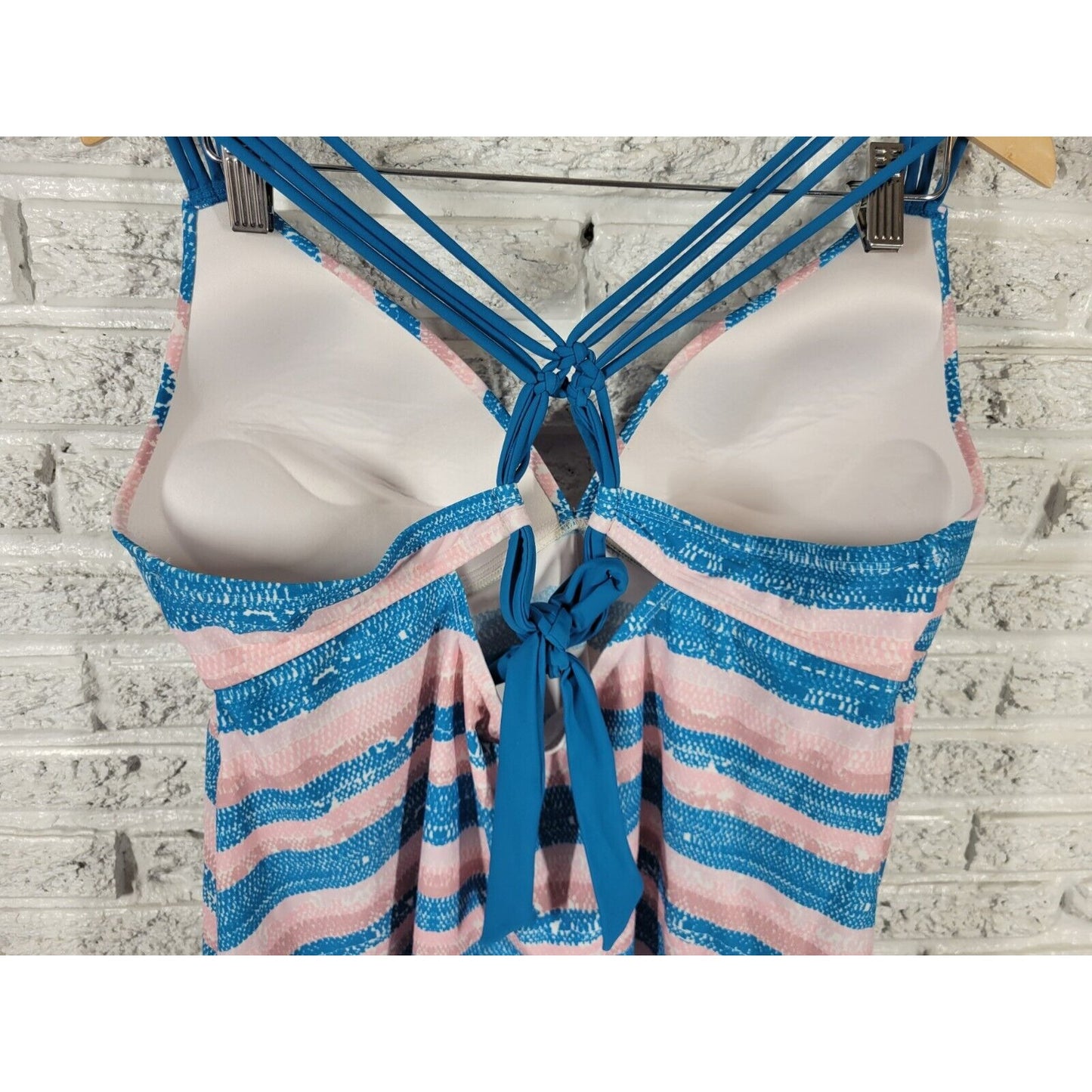 Aqua Couture Swim Top Extra Large XL Strappy Bra Lined Blue Stripe Racerback