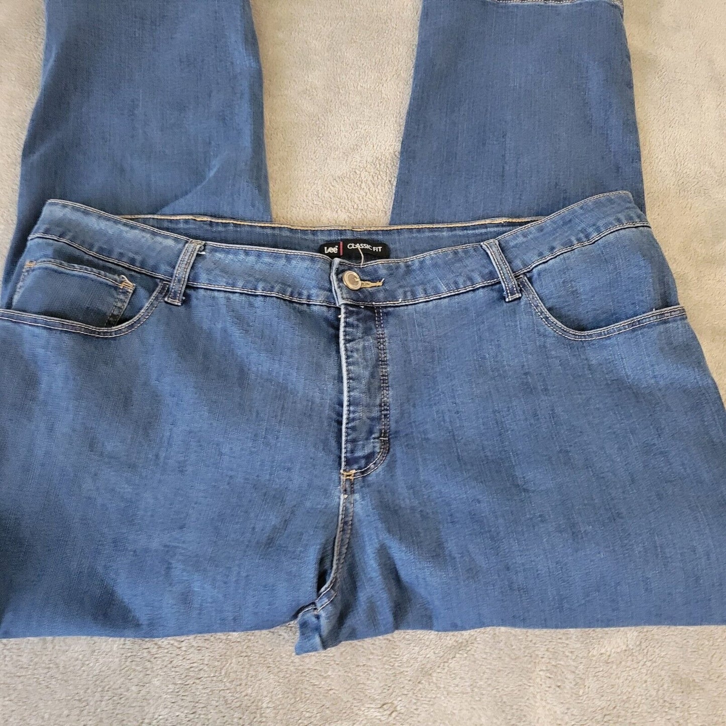 Lee Womes Jeans 24WP Plus Petite Classic Fit Cropped Medium Blue Denim Zip Fly