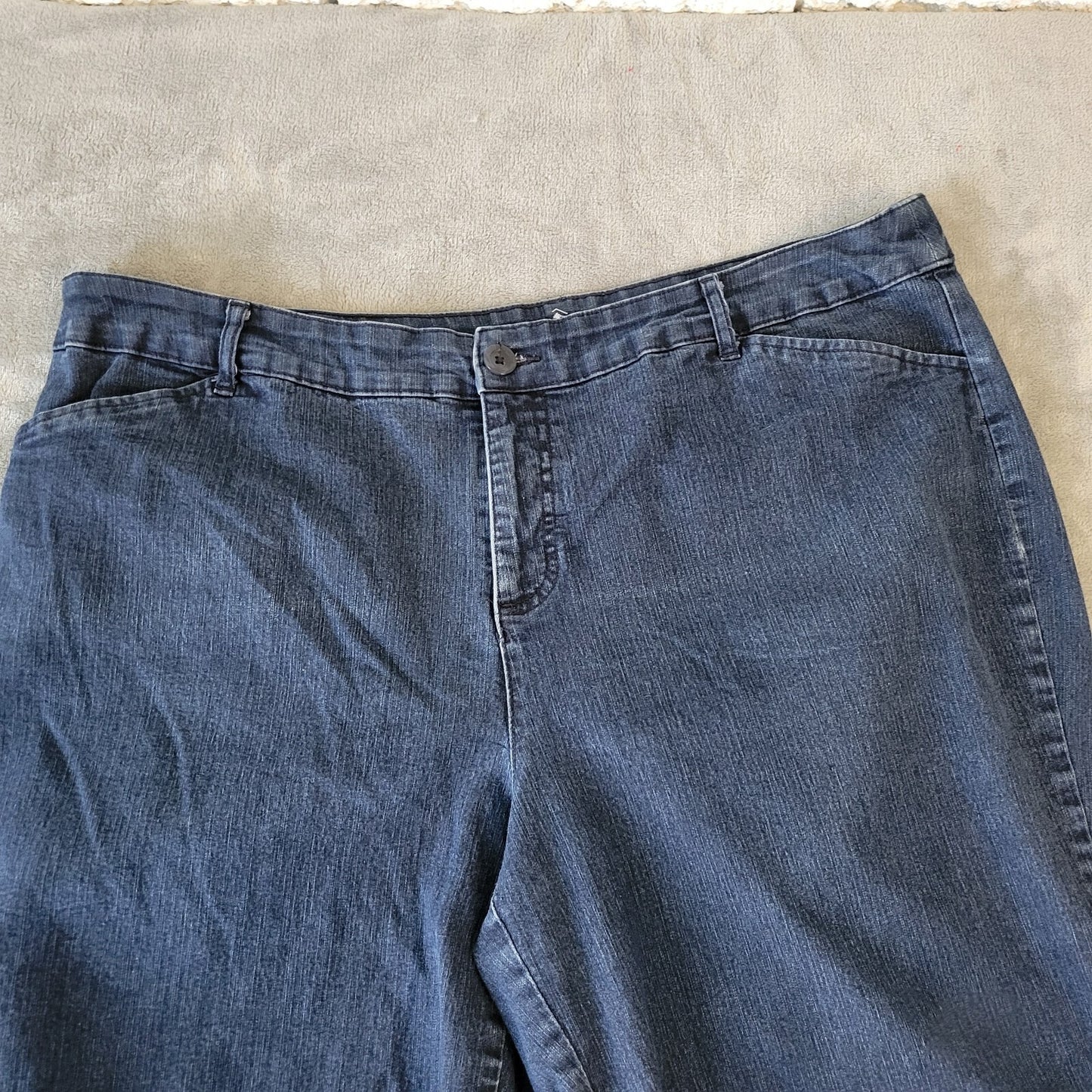 St Johns Bay Womens Shorts 20W Bermuda Dark Blue Denim Wash Zip Fly Cotton Blend