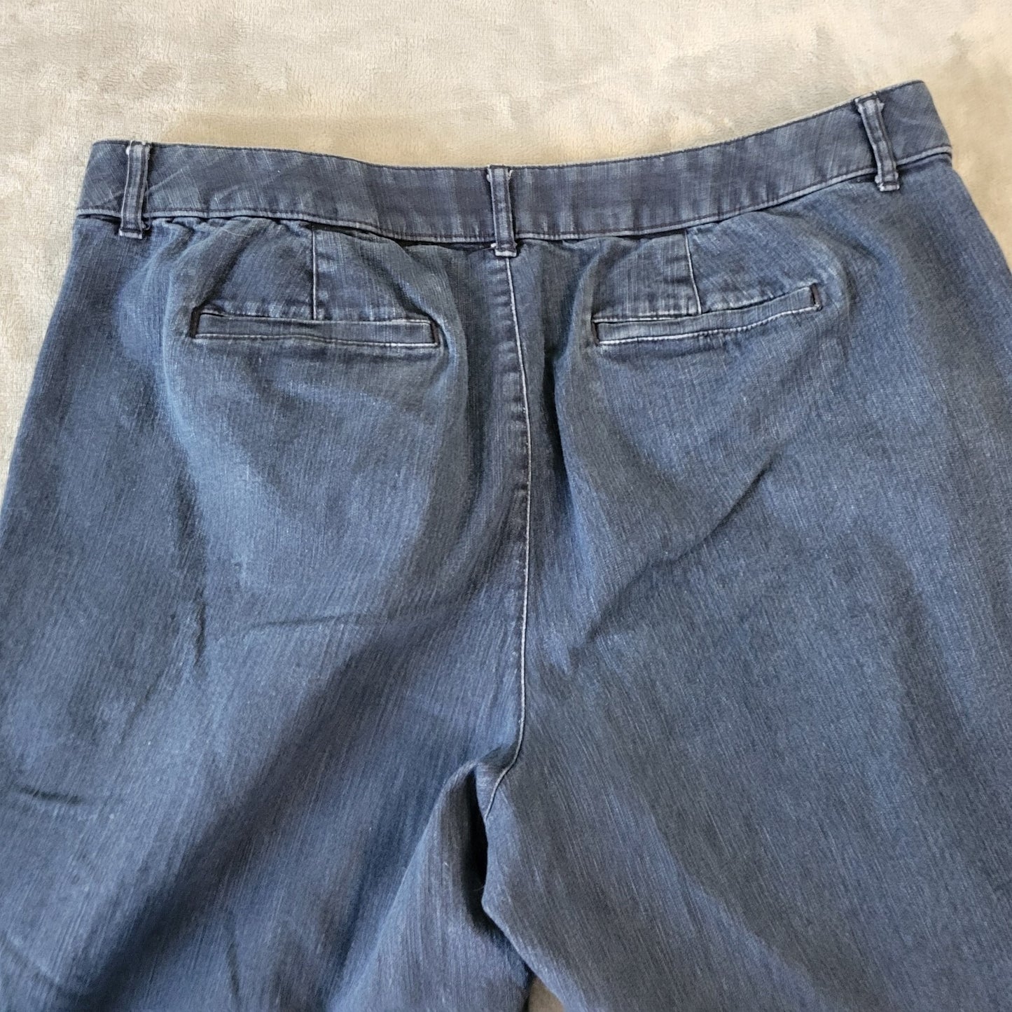 St Johns Bay Womens Shorts 20W Bermuda Dark Blue Denim Wash Zip Fly Cotton Blend