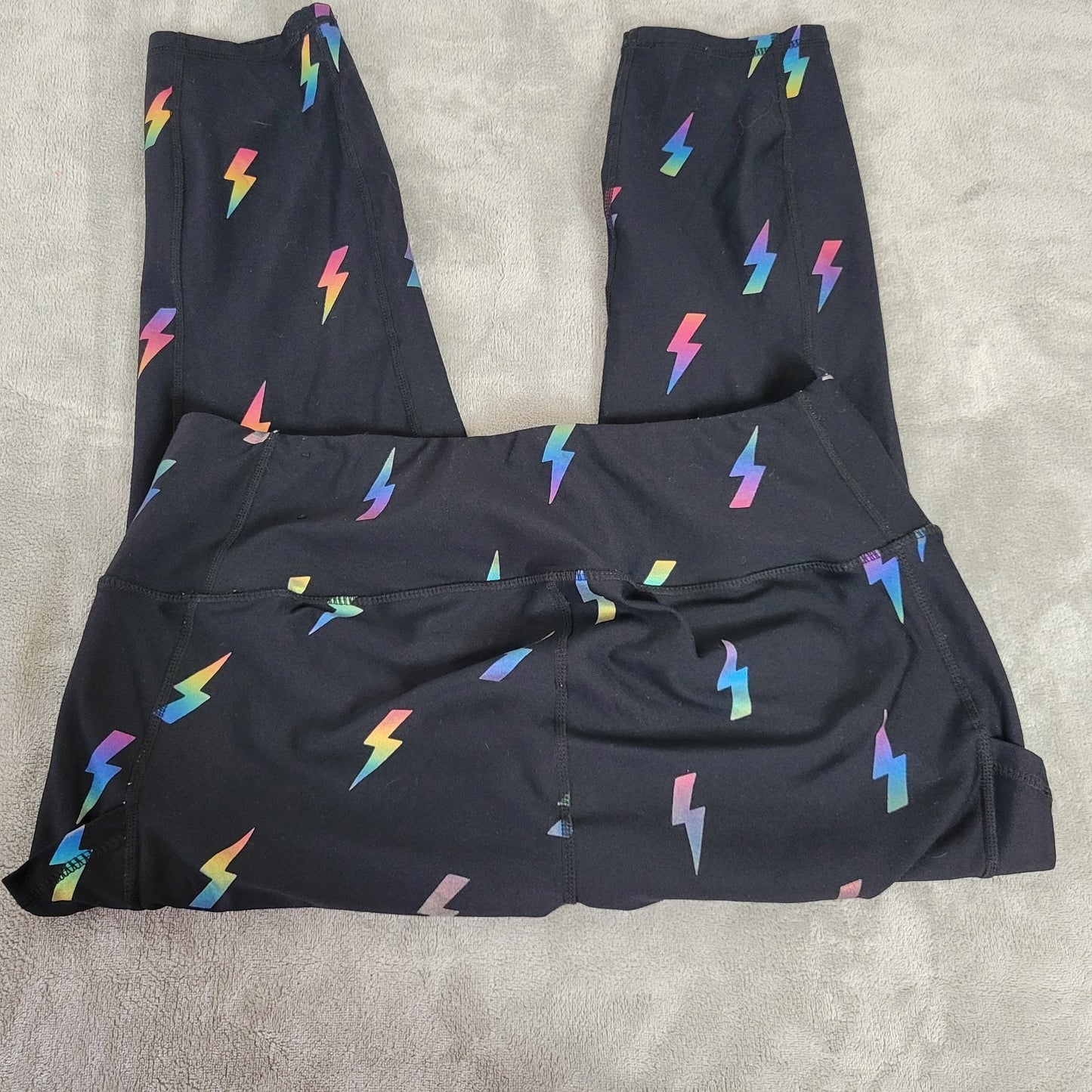 Torrid Womens Pants 2 2X Plus Capri Activewear Pull On Black Lightning Bolts