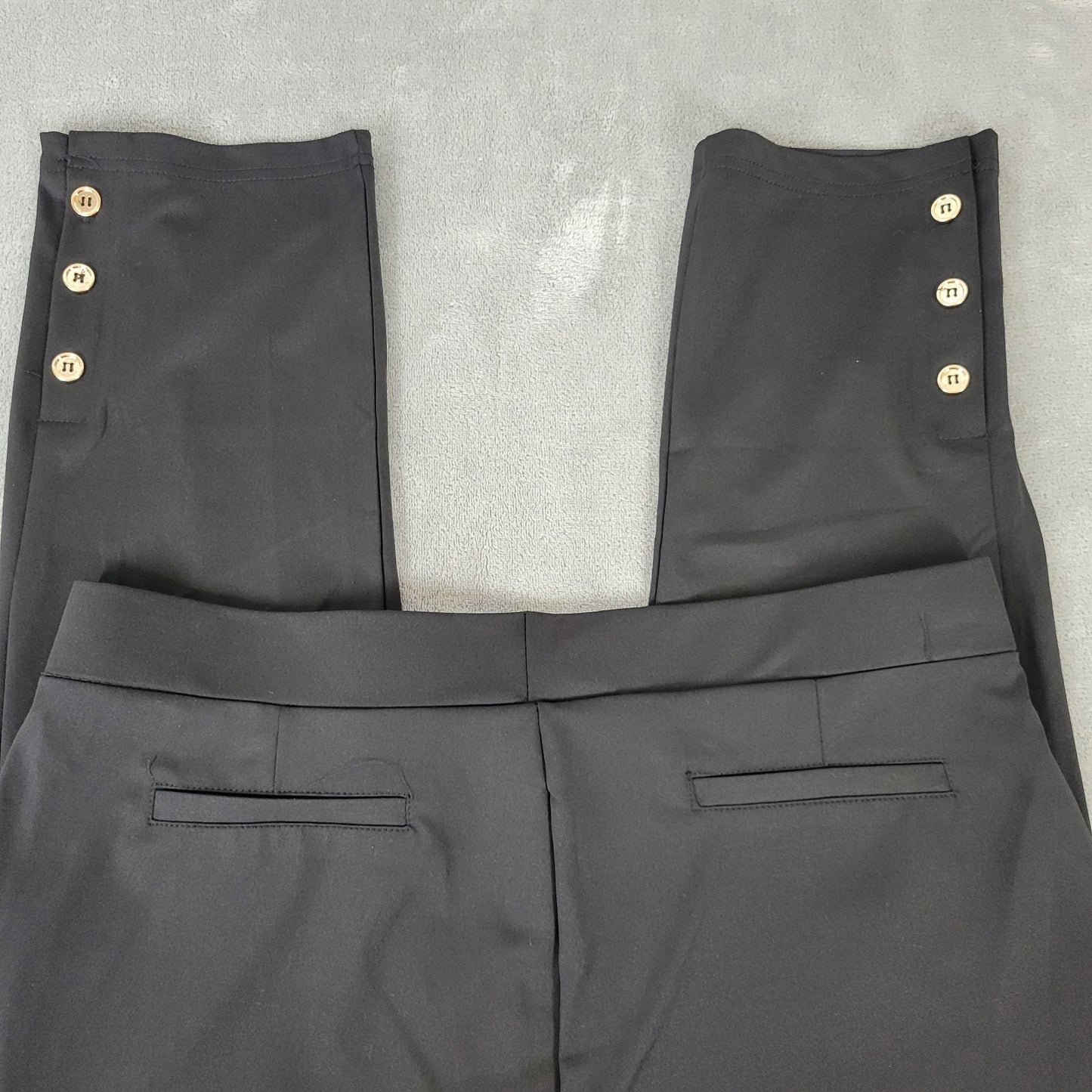 Shosho Womens Pants 1X Plus Cropped Pull On Black Poly Blend Deco Buttons Comfy