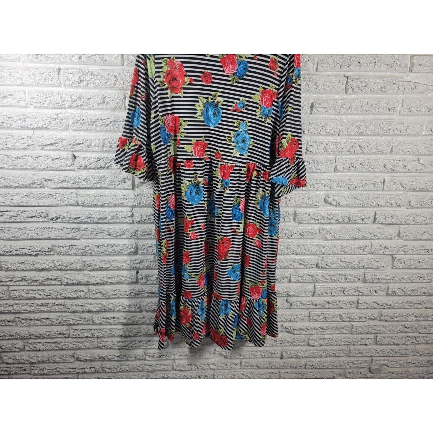 Emery Rose Dress 2XL 3/4 Bell Sleeve Red Floral Poly Blend Ruffle Pockets Casual