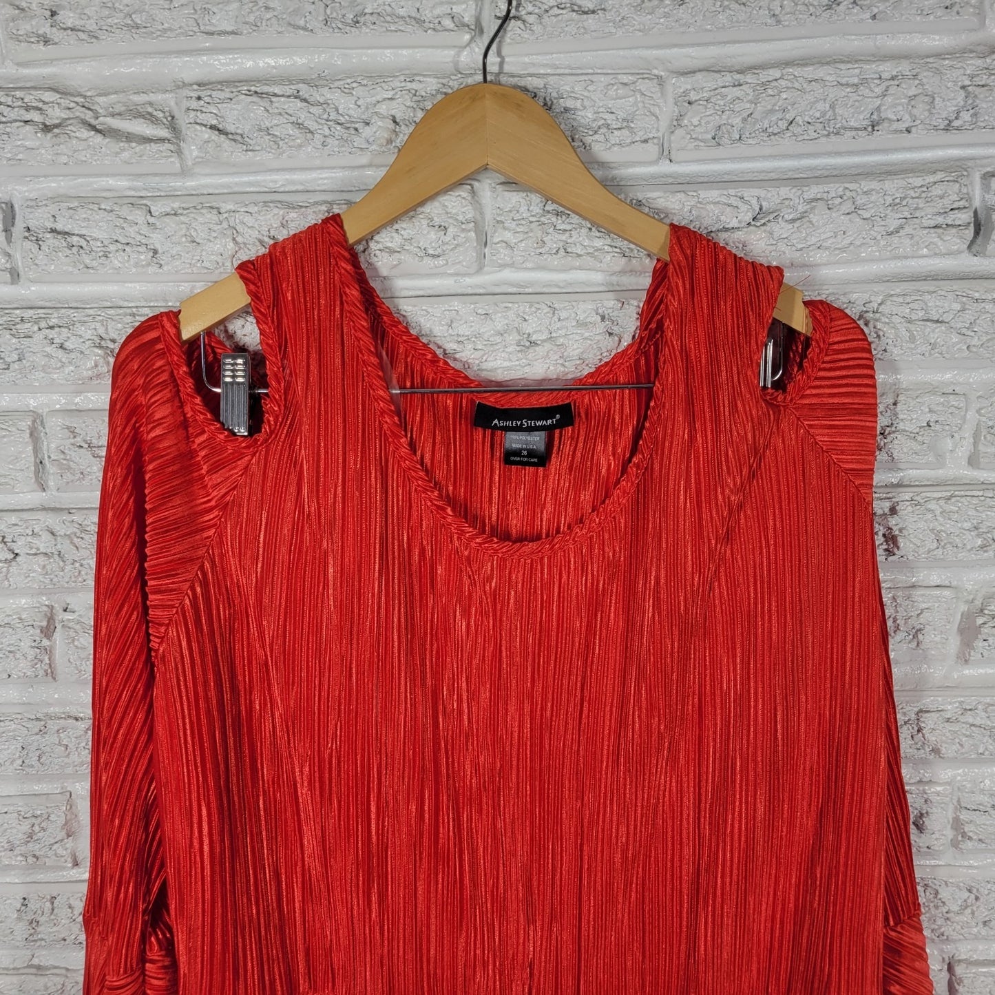Ashley Stewart Womens Top 26 Plus Cold Shoulder Bell Sleeve Red Sheer Crinkle