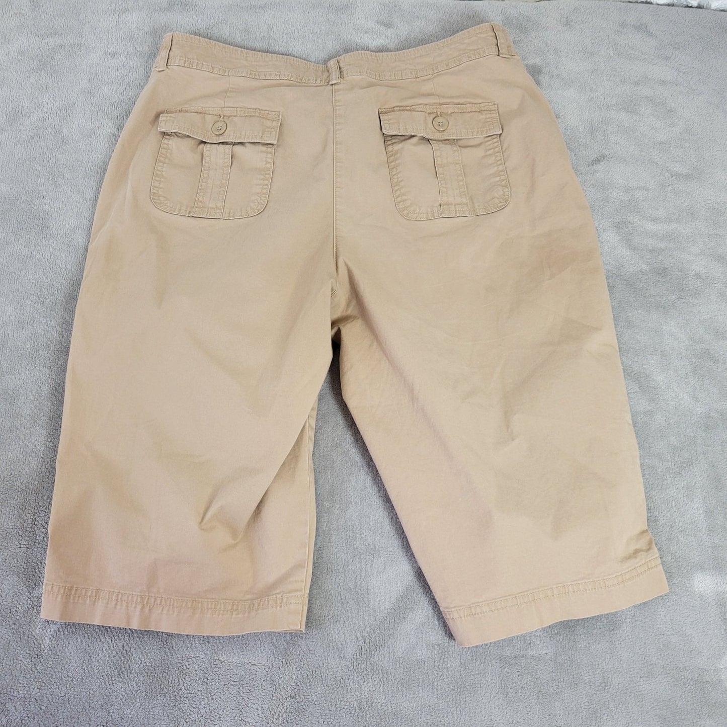 Croft Barrow Womens Shorts 16 Plus Bermuda Beige Walking Natural Fit Zip Fly