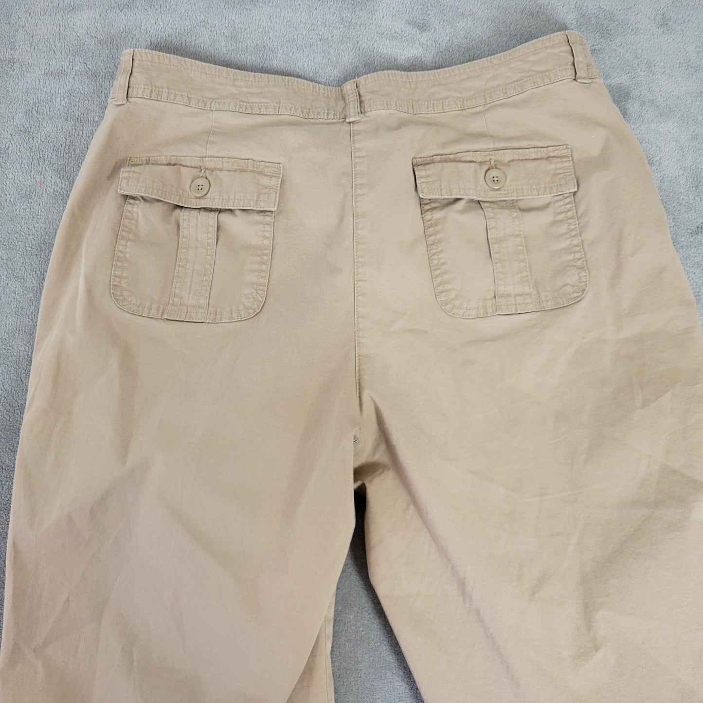 Croft Barrow Womens Shorts 16 Plus Bermuda Beige Walking Natural Fit Zip Fly
