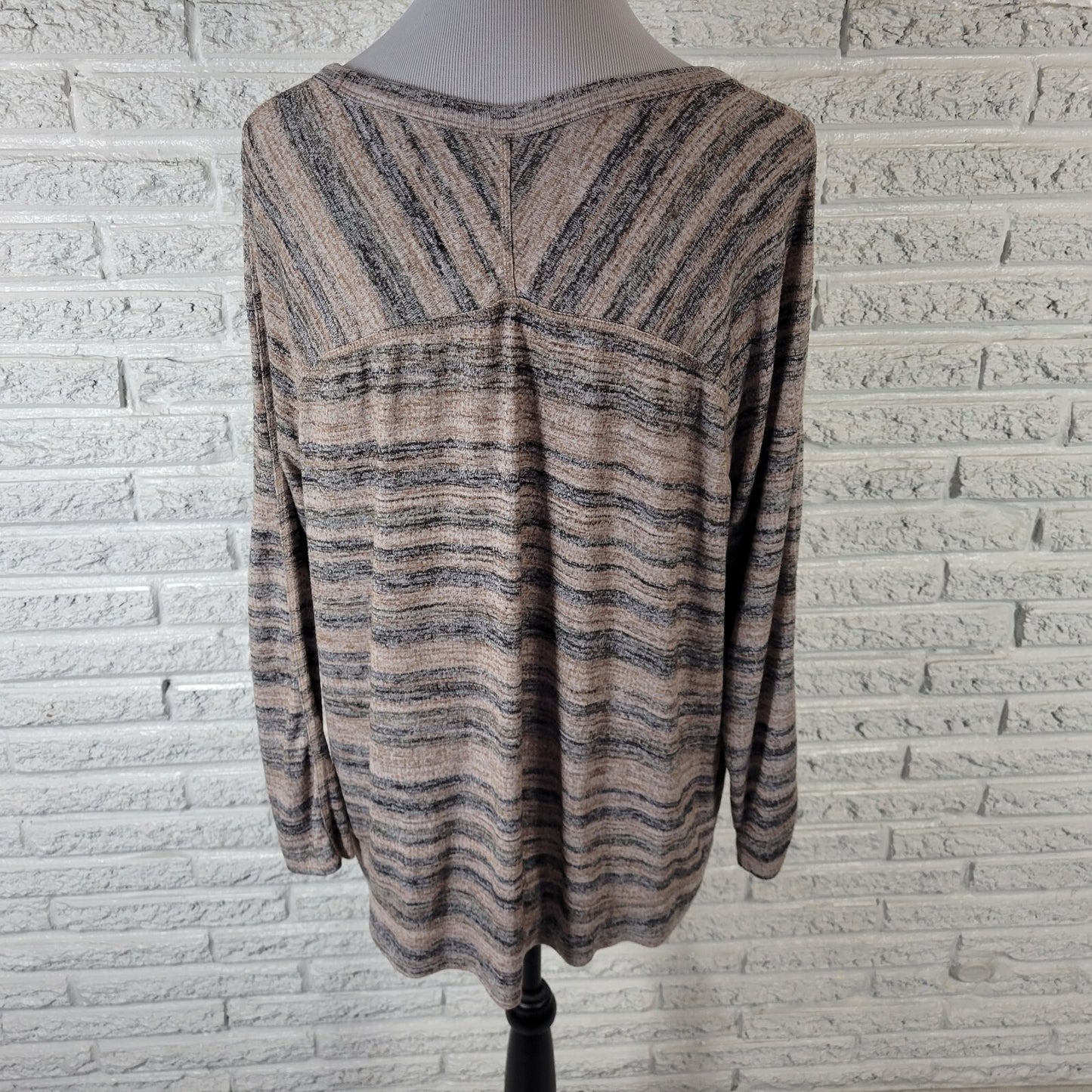 Sonoma Womens Top 1X Plus Long Sleeve Black Heather Knit Comfy Casual Poly Blend