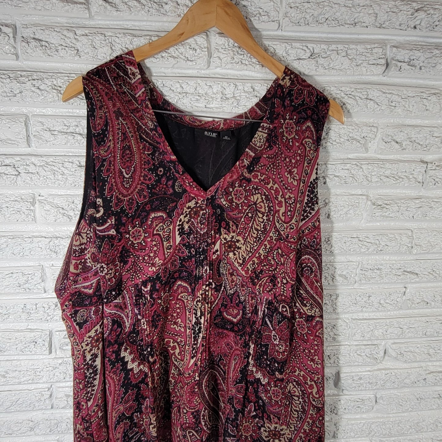Ana Women Top 3X Plus Sleeveless Burgundy Black Paisley Side Zip Lined Polyester