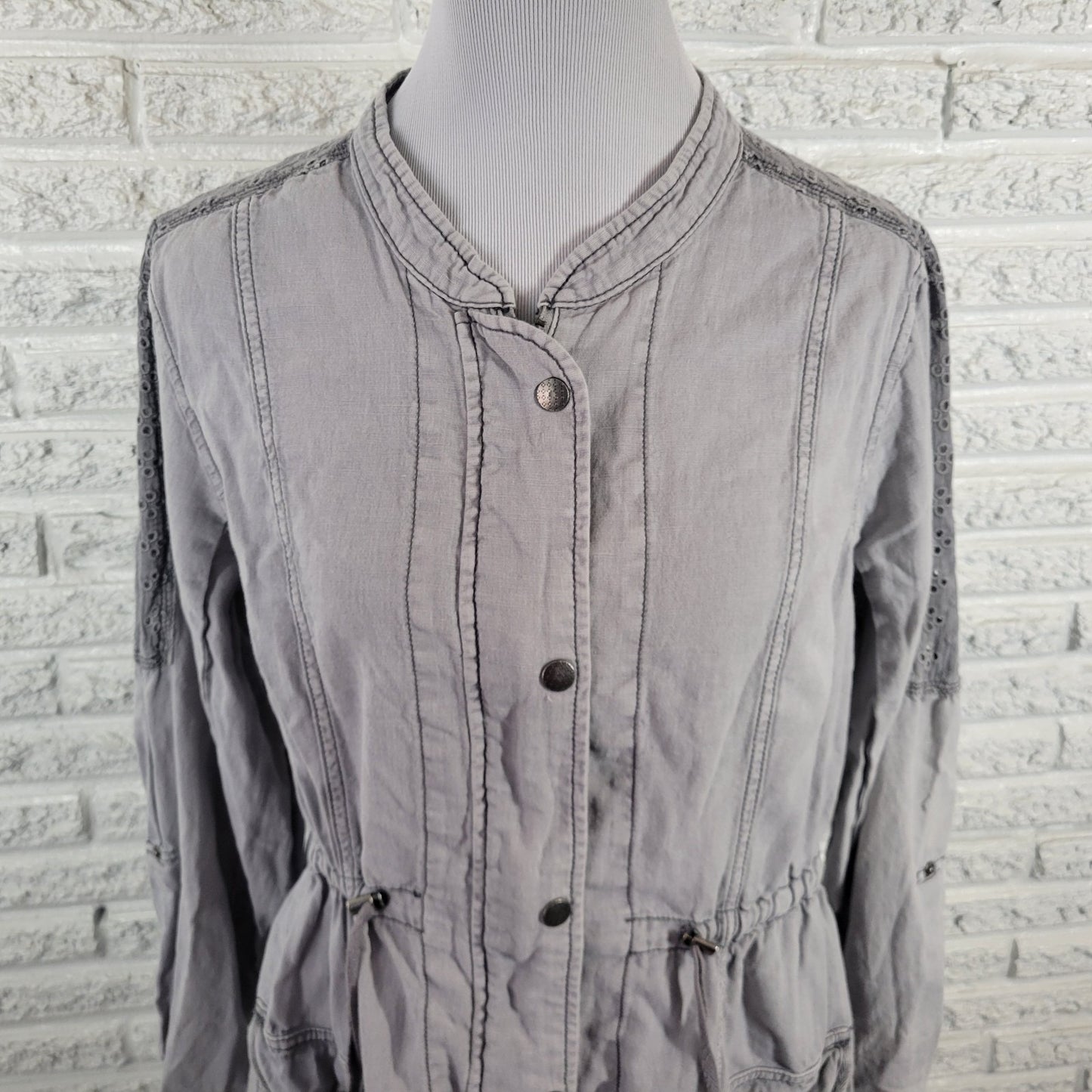Maurices Womens Jacket XL Gray Linen Cotton Eyelet Zip Snap Up Casual Pockets