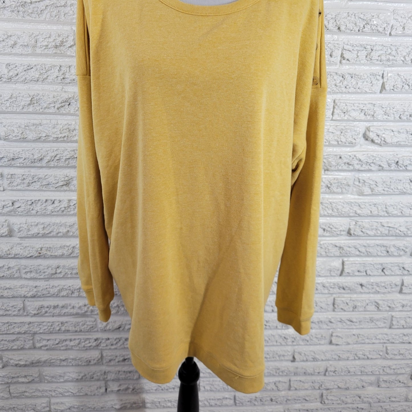 Croft Barrow Womens Sweatshirt 3X Plus 3/4 Sleeve Yellow Soft Deco Buttons Comfy