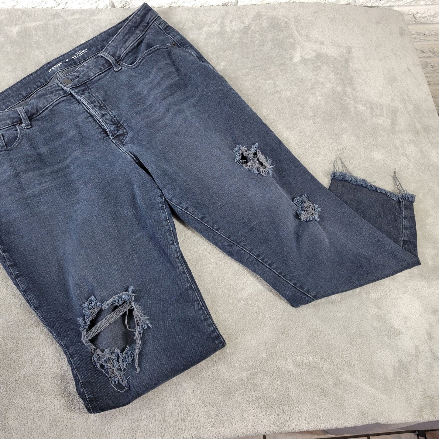 Old Navy Womens Jeans 18 Distressed Cropped Secret Slim Pockets Raw Hem Button