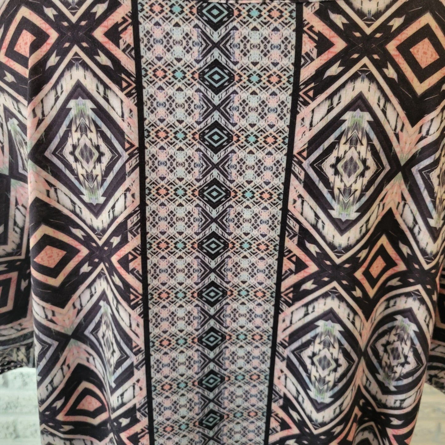 Gloria Vanderbilt Womens Top 1X Plus Tee Cap Sleeve Pink Black Geometric Studded