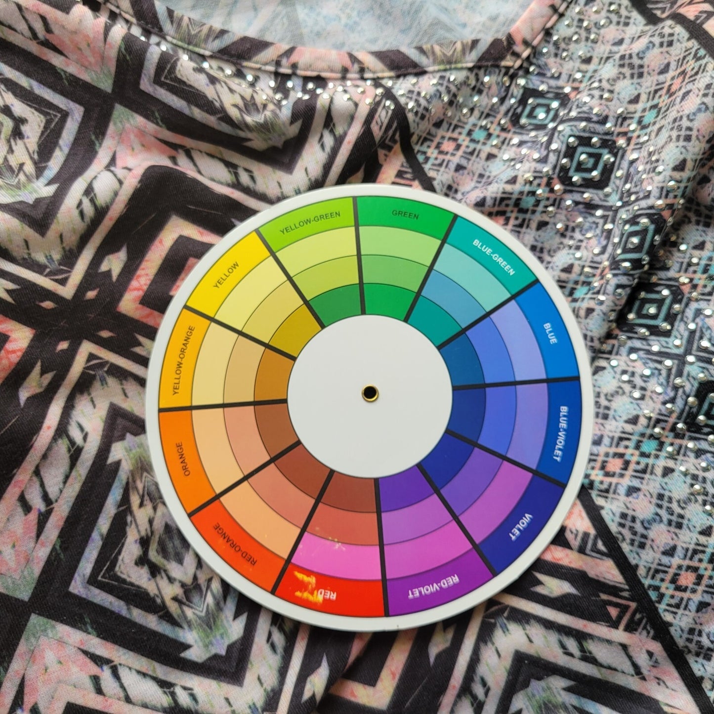 Gloria Vanderbilt Womens Top 1X Plus Tee Cap Sleeve Pink Black Geometric Studded