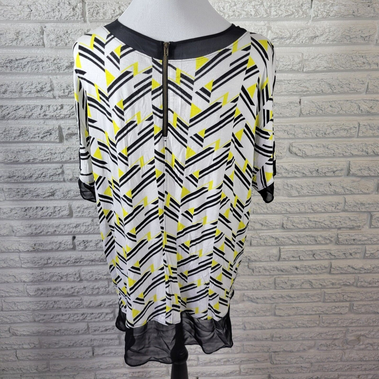 Worthington Womens Top Extra Large Back Zip Chiffon Hem Casual Yellow Geometric