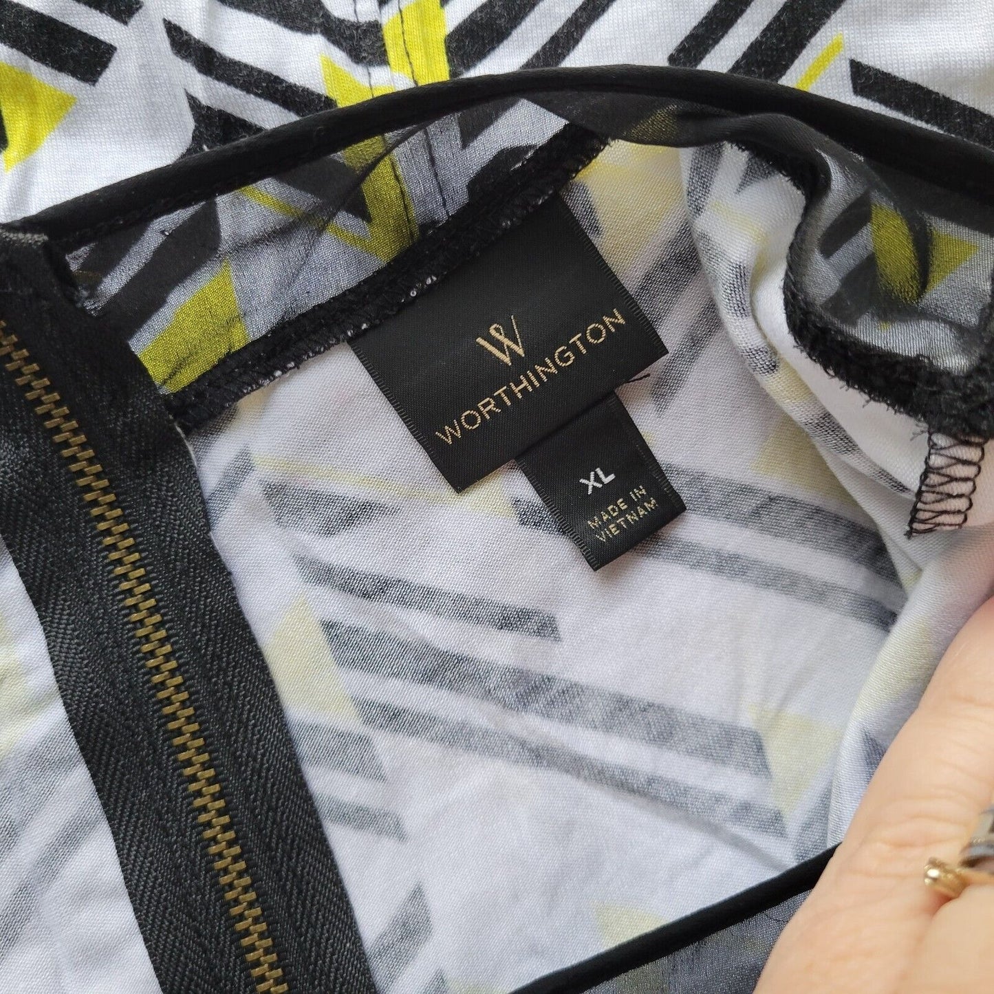 Worthington Womens Top Extra Large Back Zip Chiffon Hem Casual Yellow Geometric