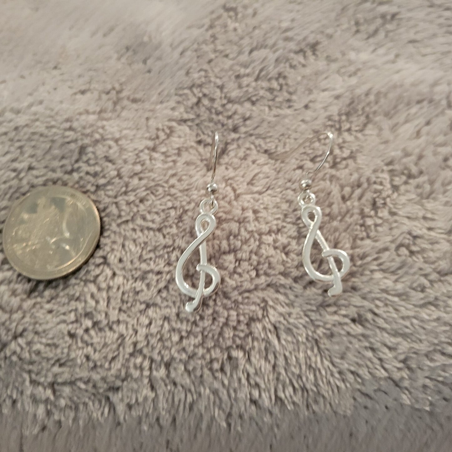 Treble Clef #1 Womens Earrings One Pair Music Silver Tone Alloy Band Orchestra