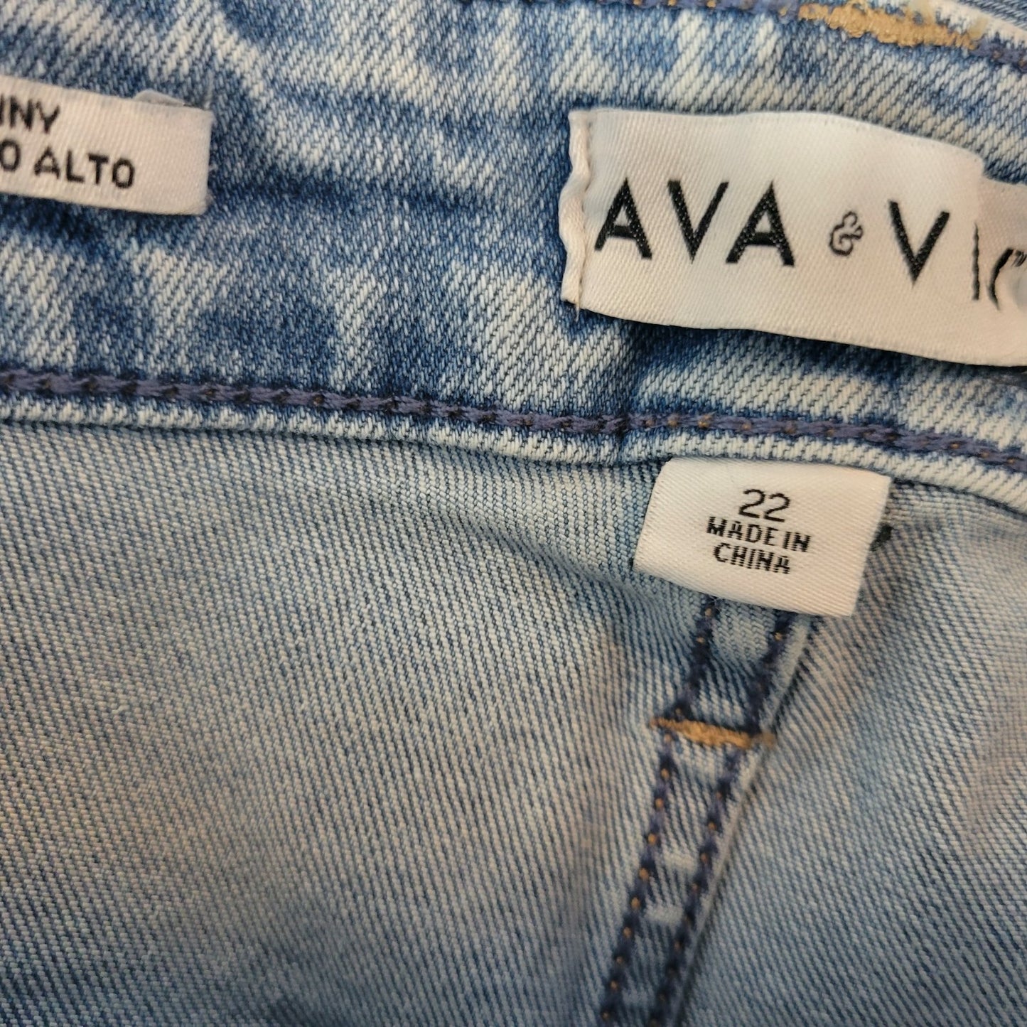 Ava Viv Women Jeans 22 Plus Skinny High Rise Distressed Blue Denim Zip Fly Comfy