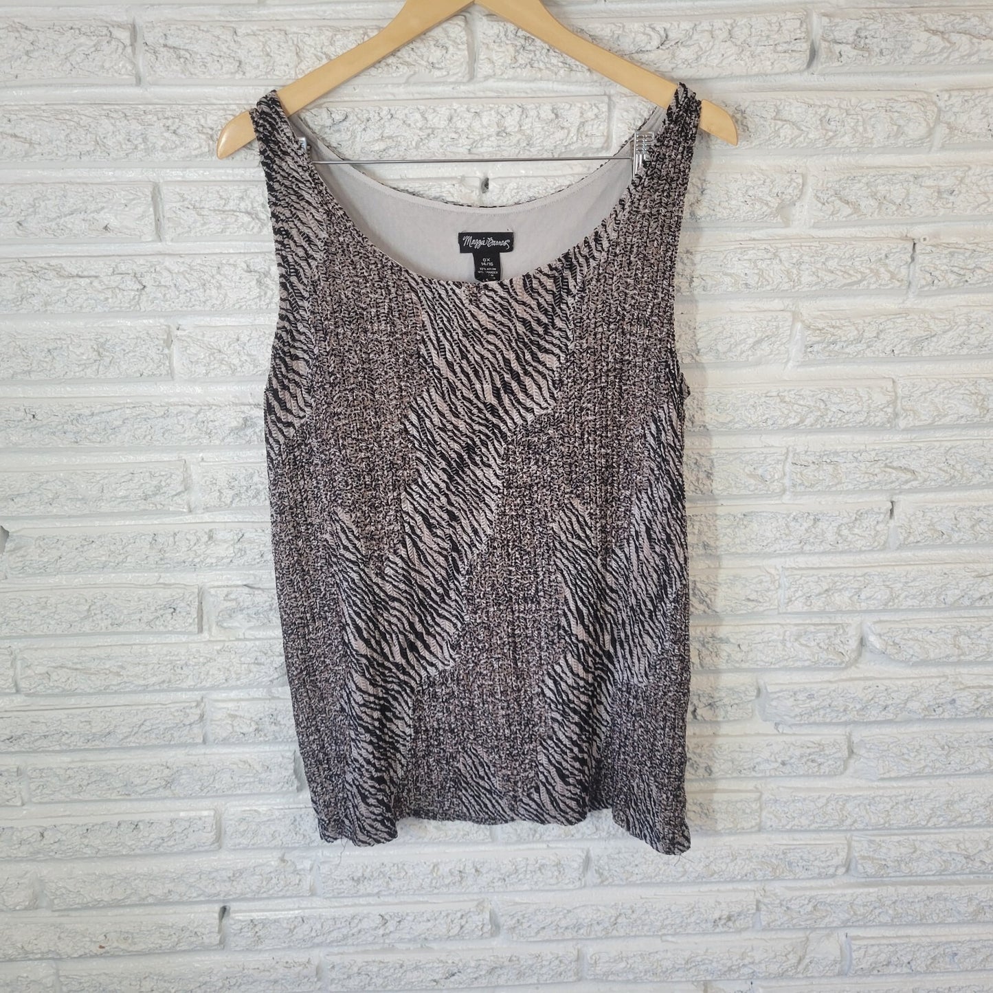 Maggie Barnes Womens Top 0X 14 16 Tank Black Tan Animal Print Lightweight Knit