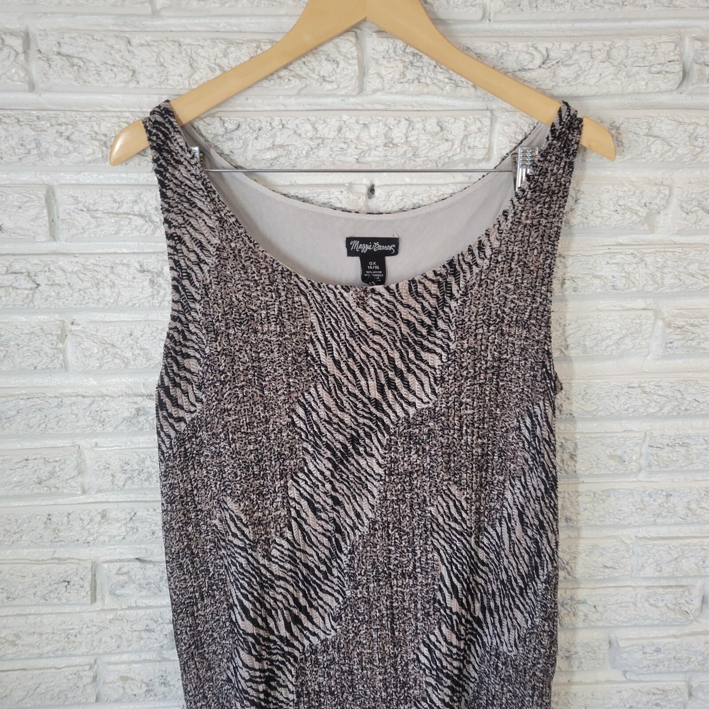 Maggie Barnes Womens Top 0X 14 16 Tank Black Tan Animal Print Lightweight Knit
