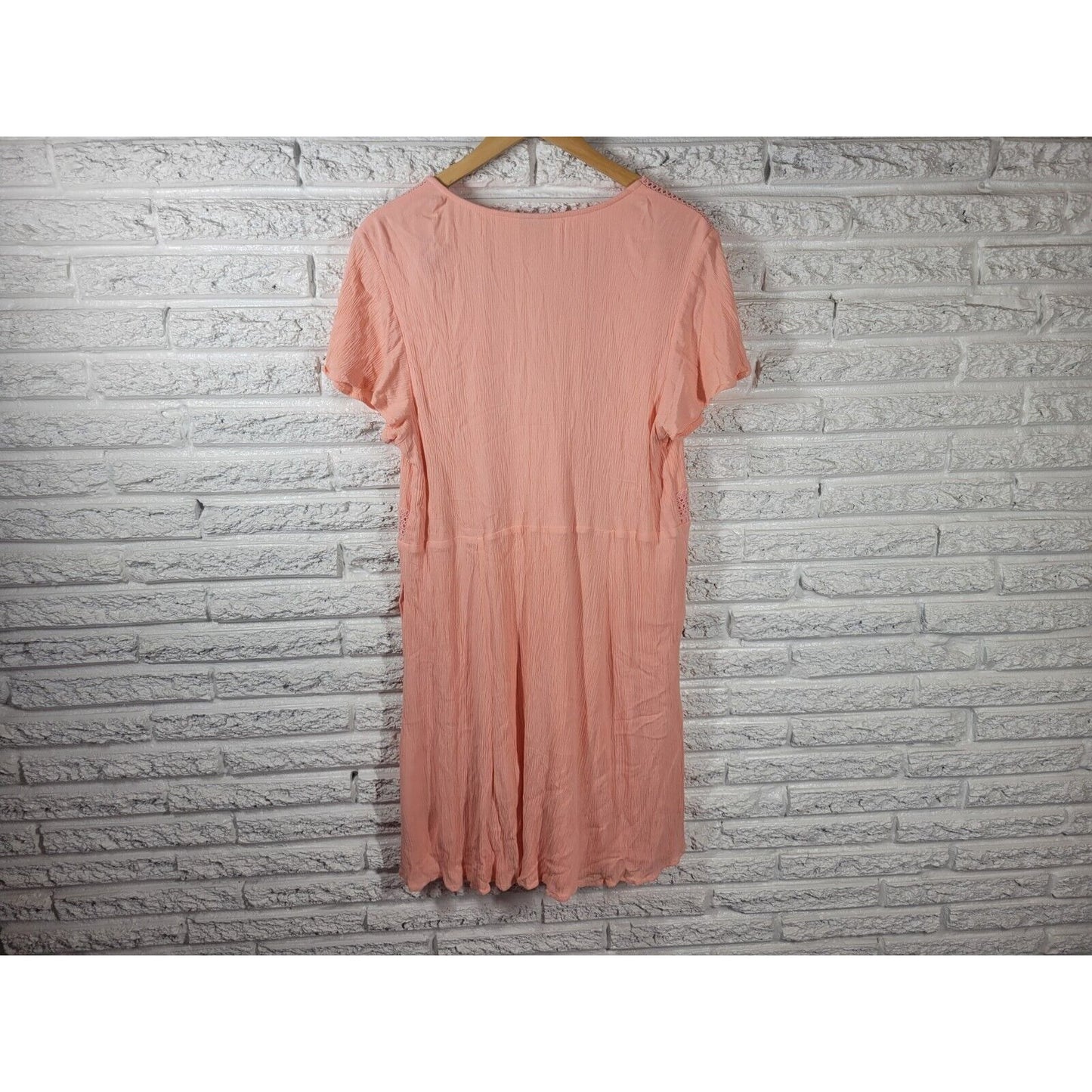 Torrid Womens Dress 1 1X Flutter Sleeve Pink Crochet Lined Crinkle Rayon Lace