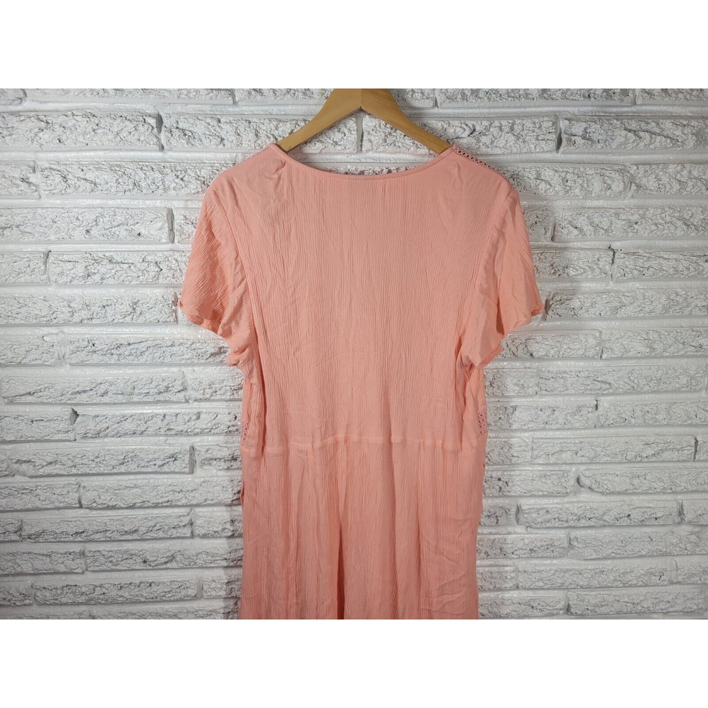 Torrid Womens Dress 1 1X Flutter Sleeve Pink Crochet Lined Crinkle Rayon Lace
