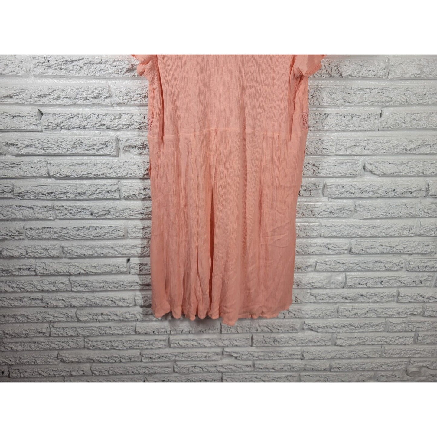 Torrid Womens Dress 1 1X Flutter Sleeve Pink Crochet Lined Crinkle Rayon Lace